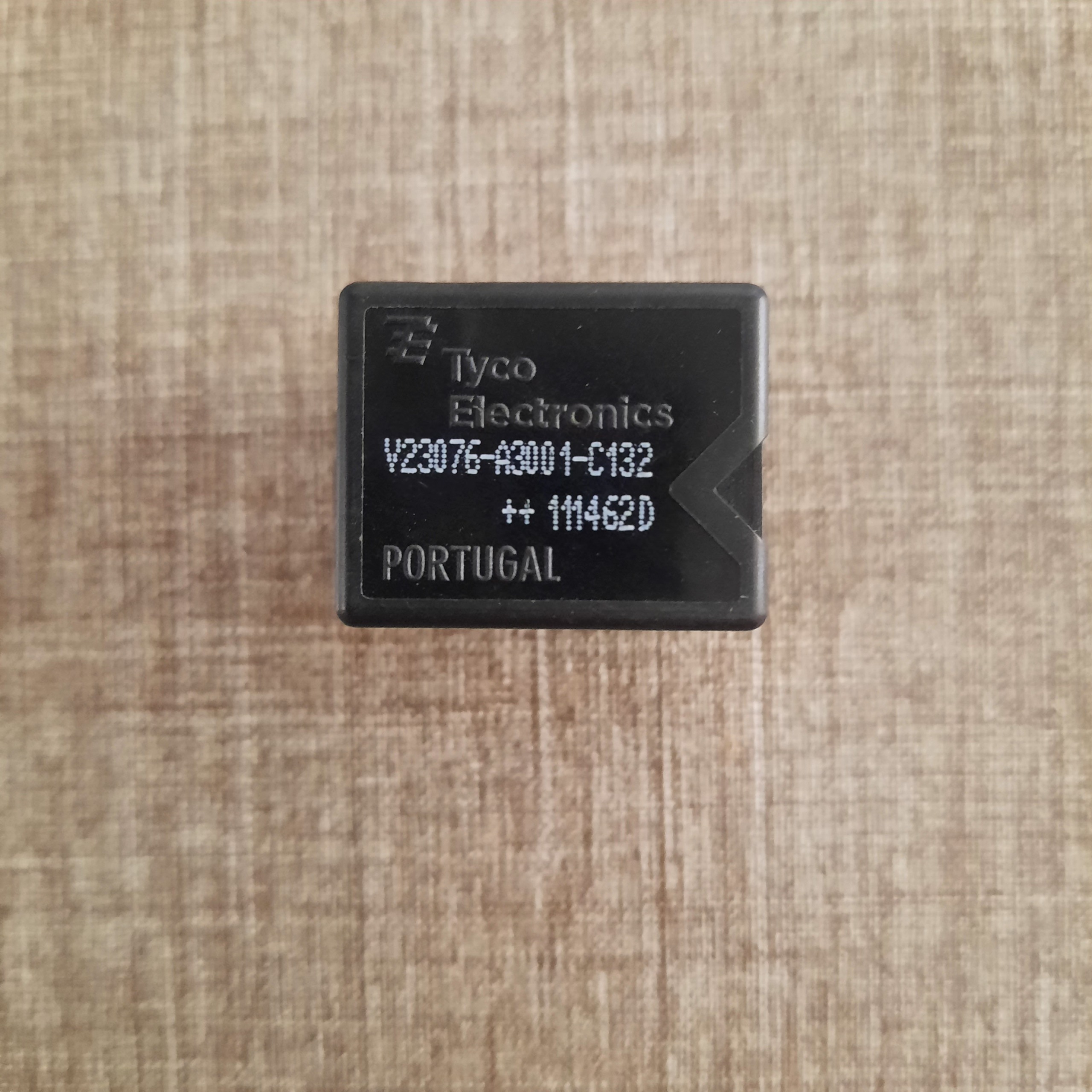 رله BSM و BSI پژو 206 اصلی TYCO V23076