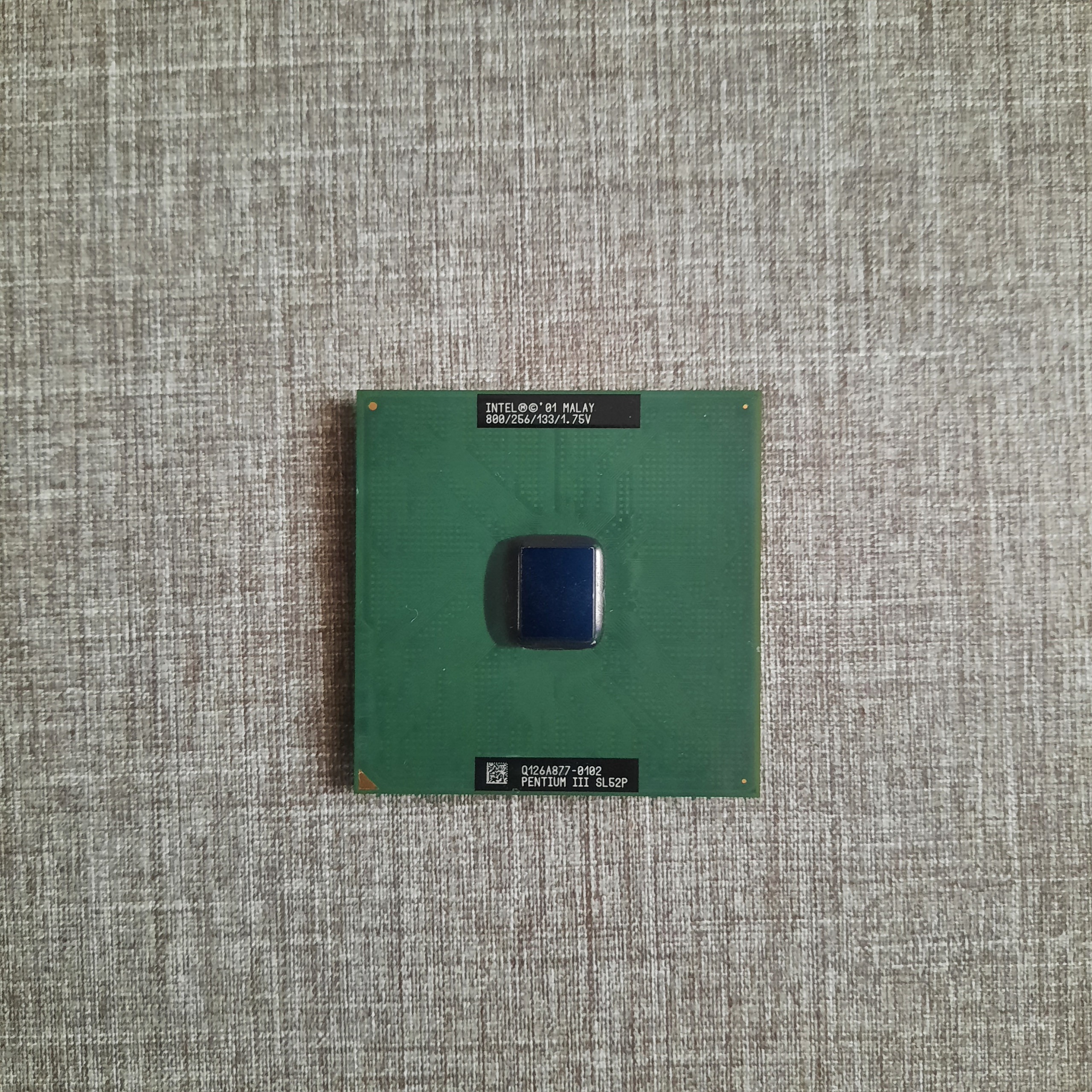 CPU قدیمی Intel p3 800MHZ