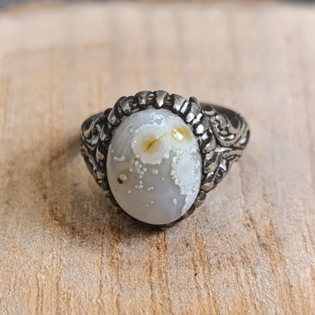 انگشتر باباقوری هزار چشم