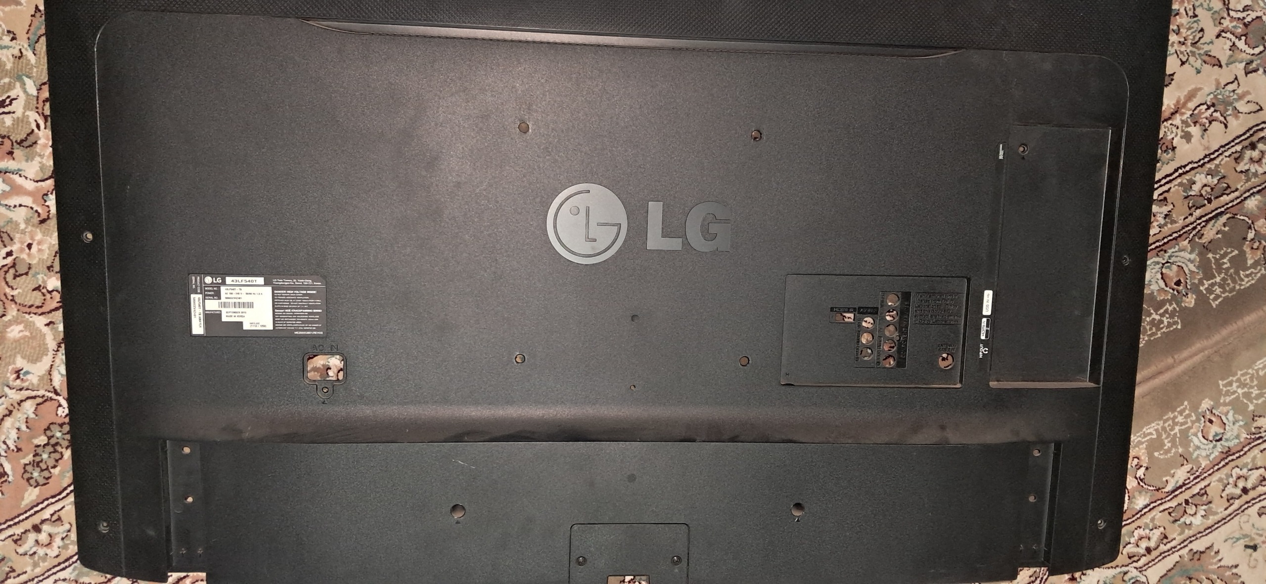 درب پشت تلوزیون ال ای دی مدل43LF540T