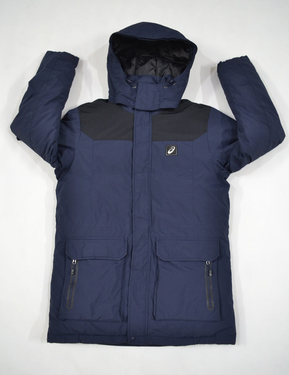 کاپشن پر ASICS