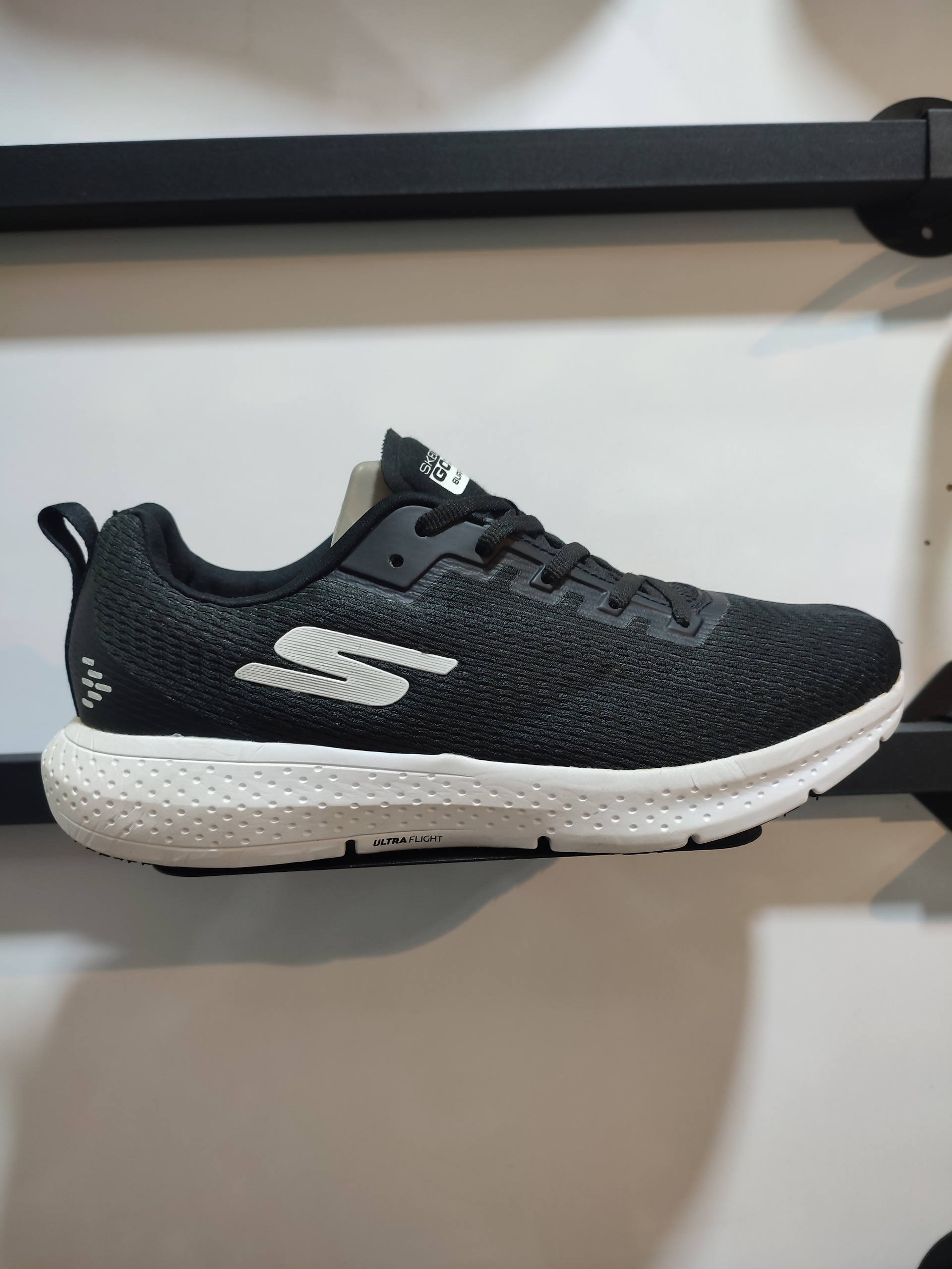 کتونی اسکیچرز ویتنامی حراج