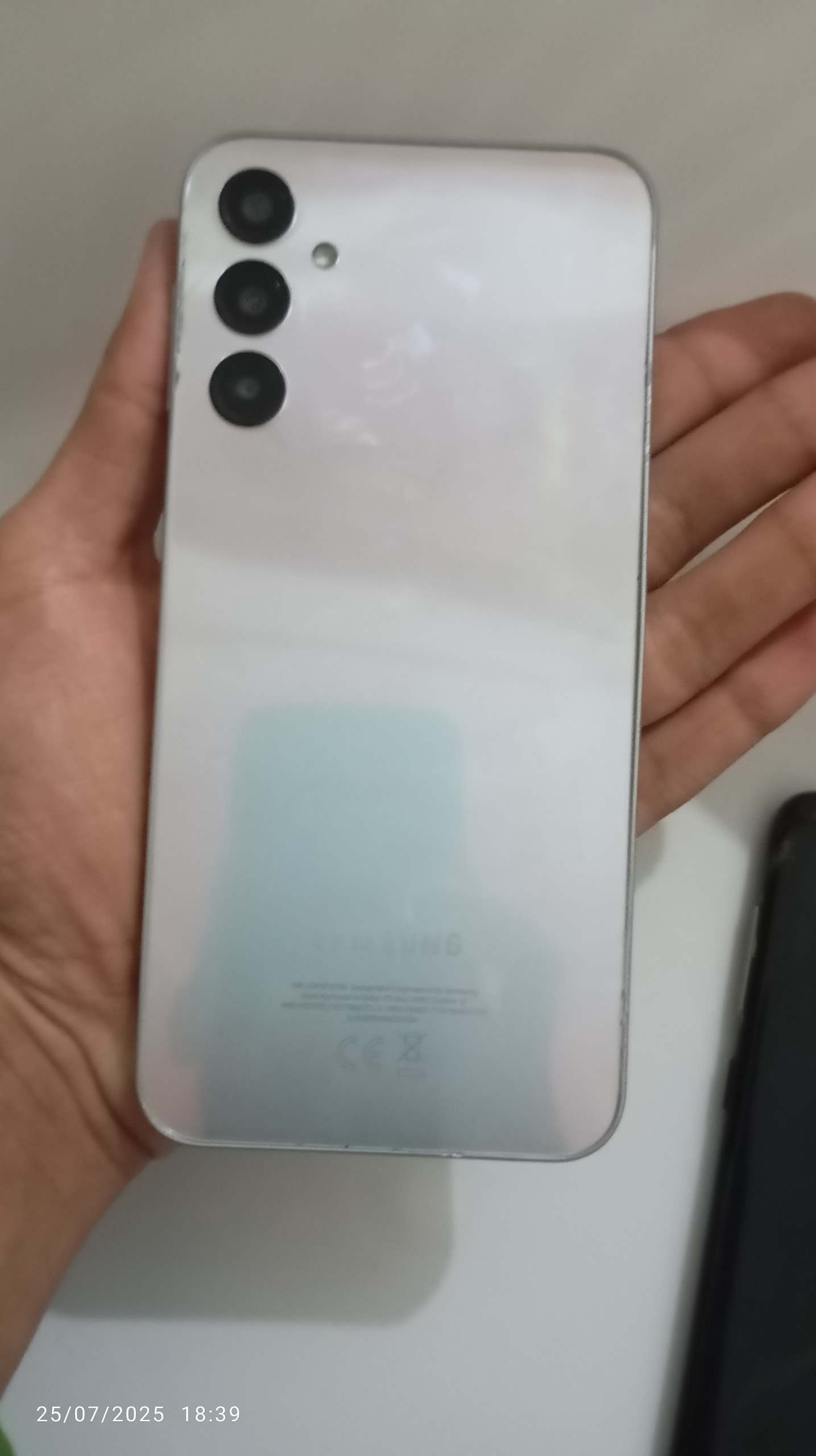 A24 128gb 8 gb ram