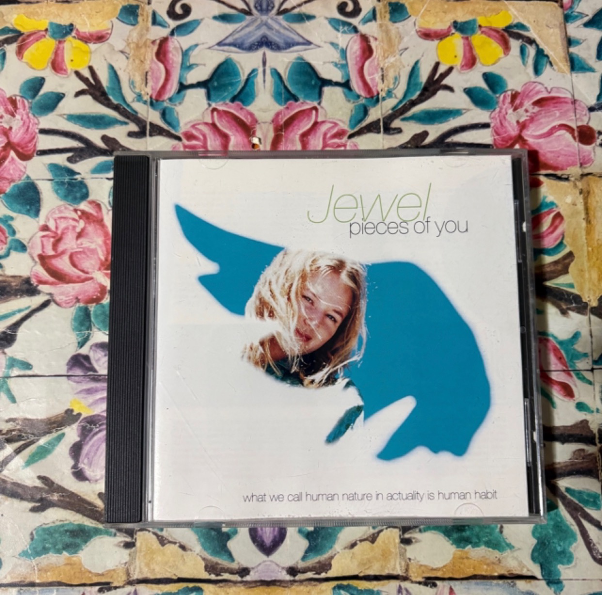 آلبوم مشهور Pieces of you از Jewe
