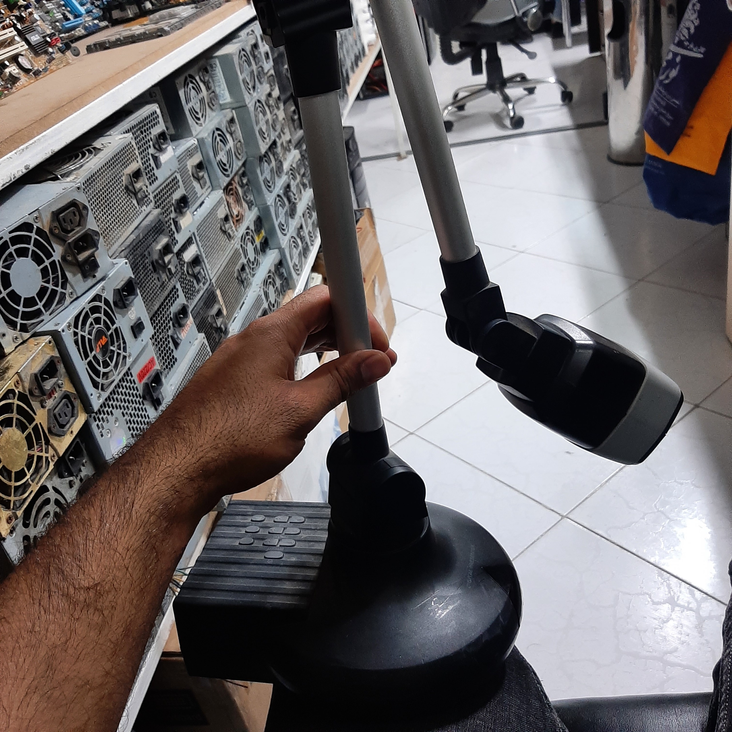 دو عدد دستگاه ویژواالایزر