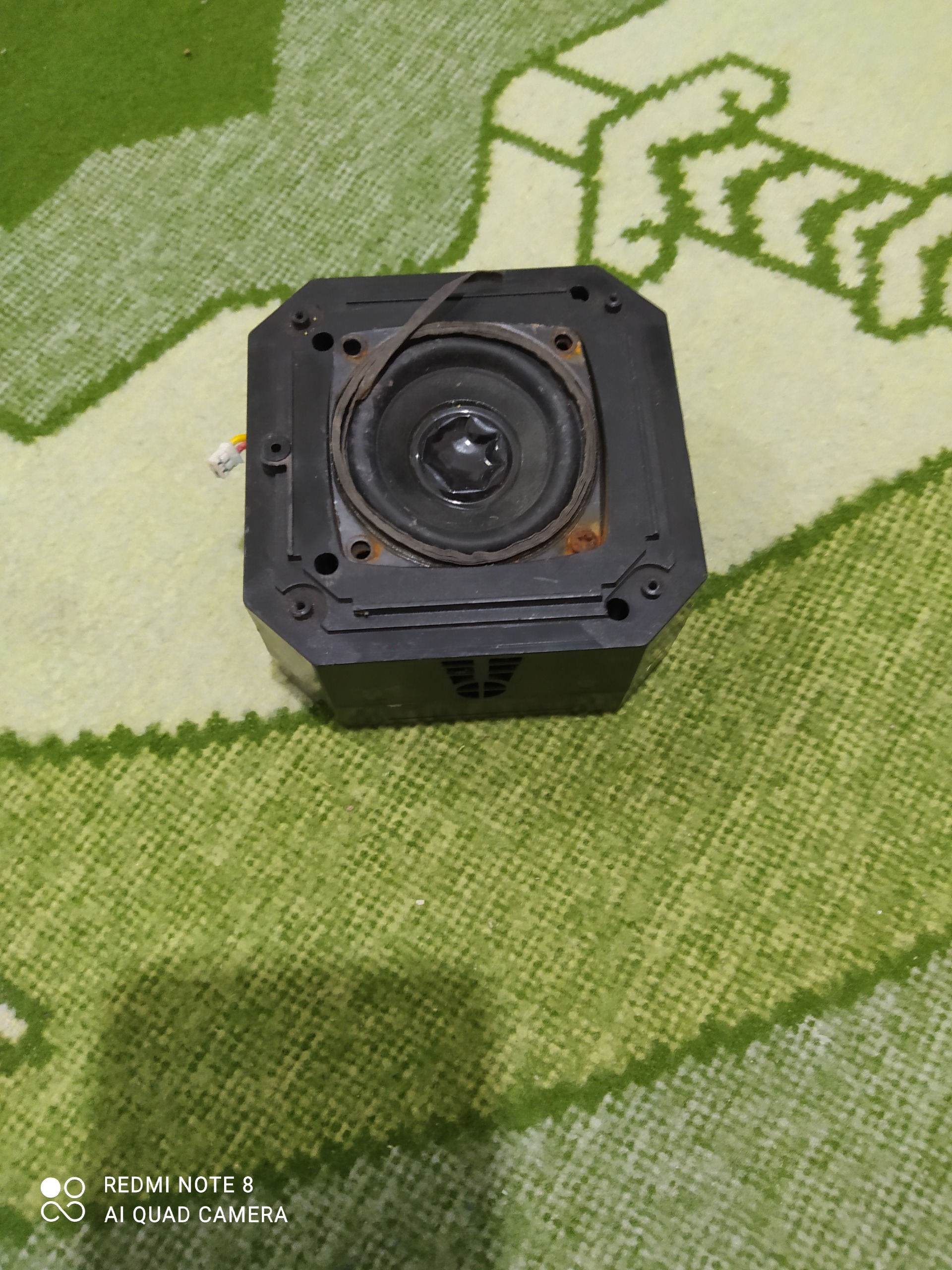 بلندگو کوچک تست نشده