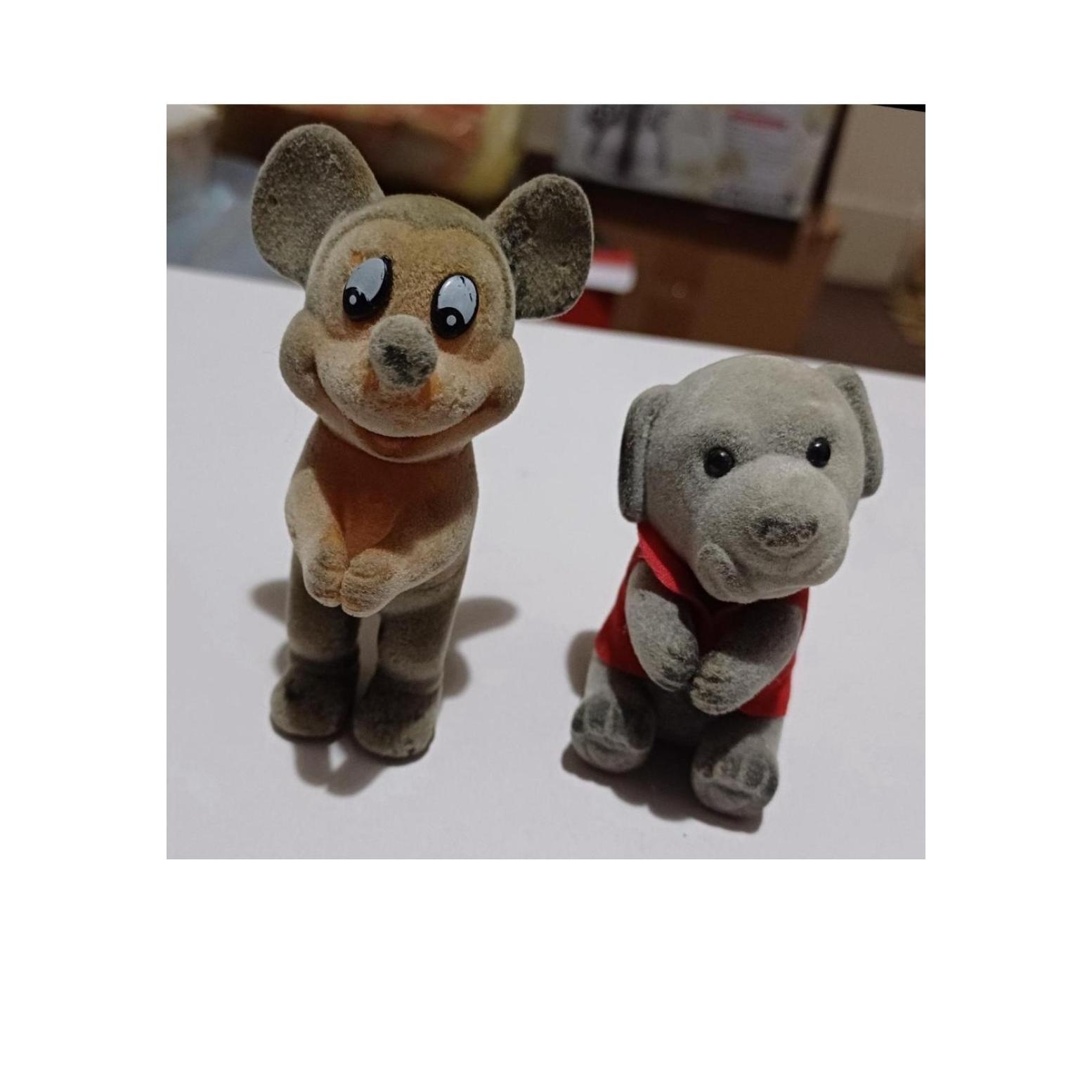 دو عدد عروسک قدیمی