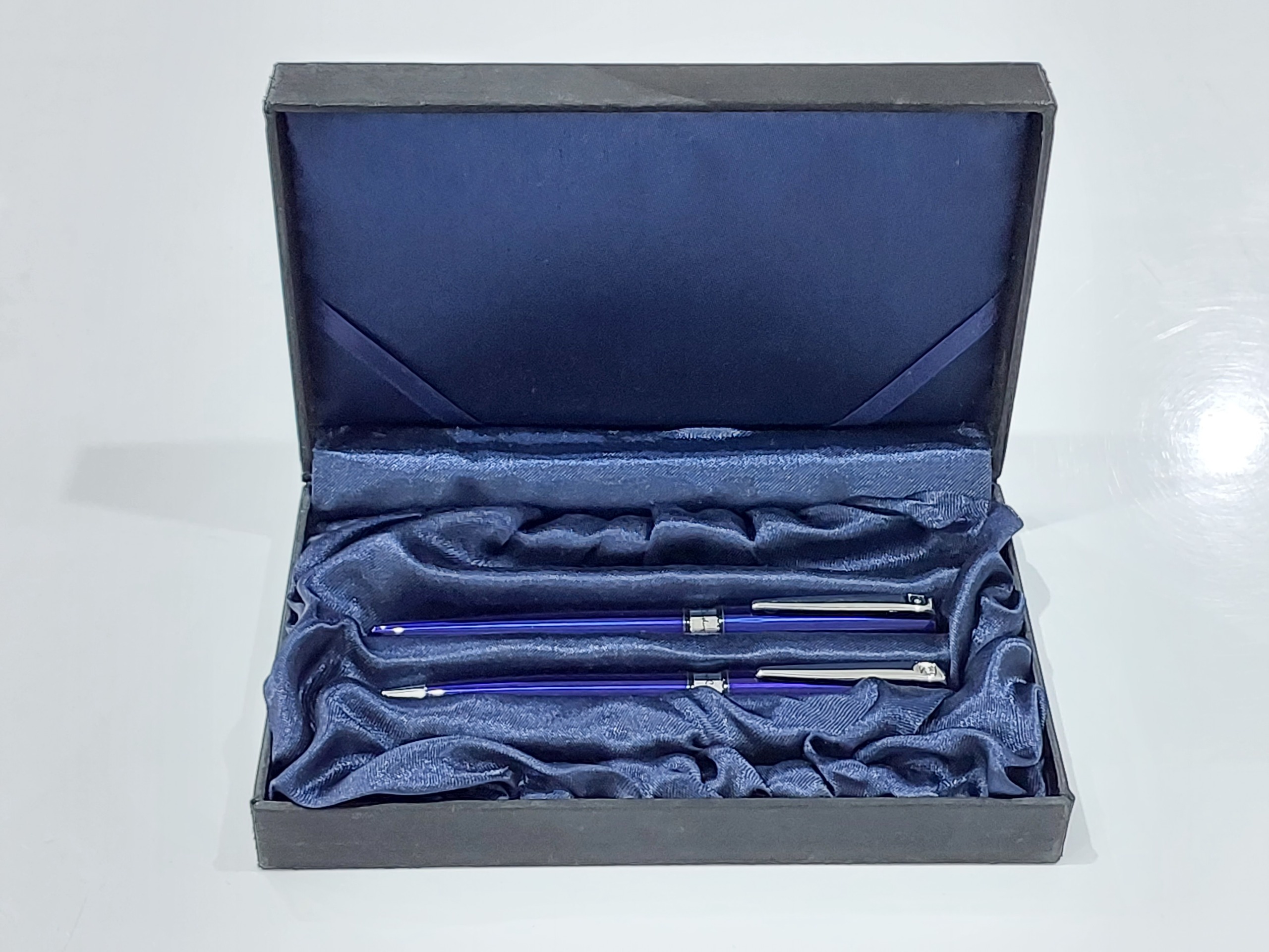 خودکار و روان نویس PIERRE CARDIN مدل AQUARIUS