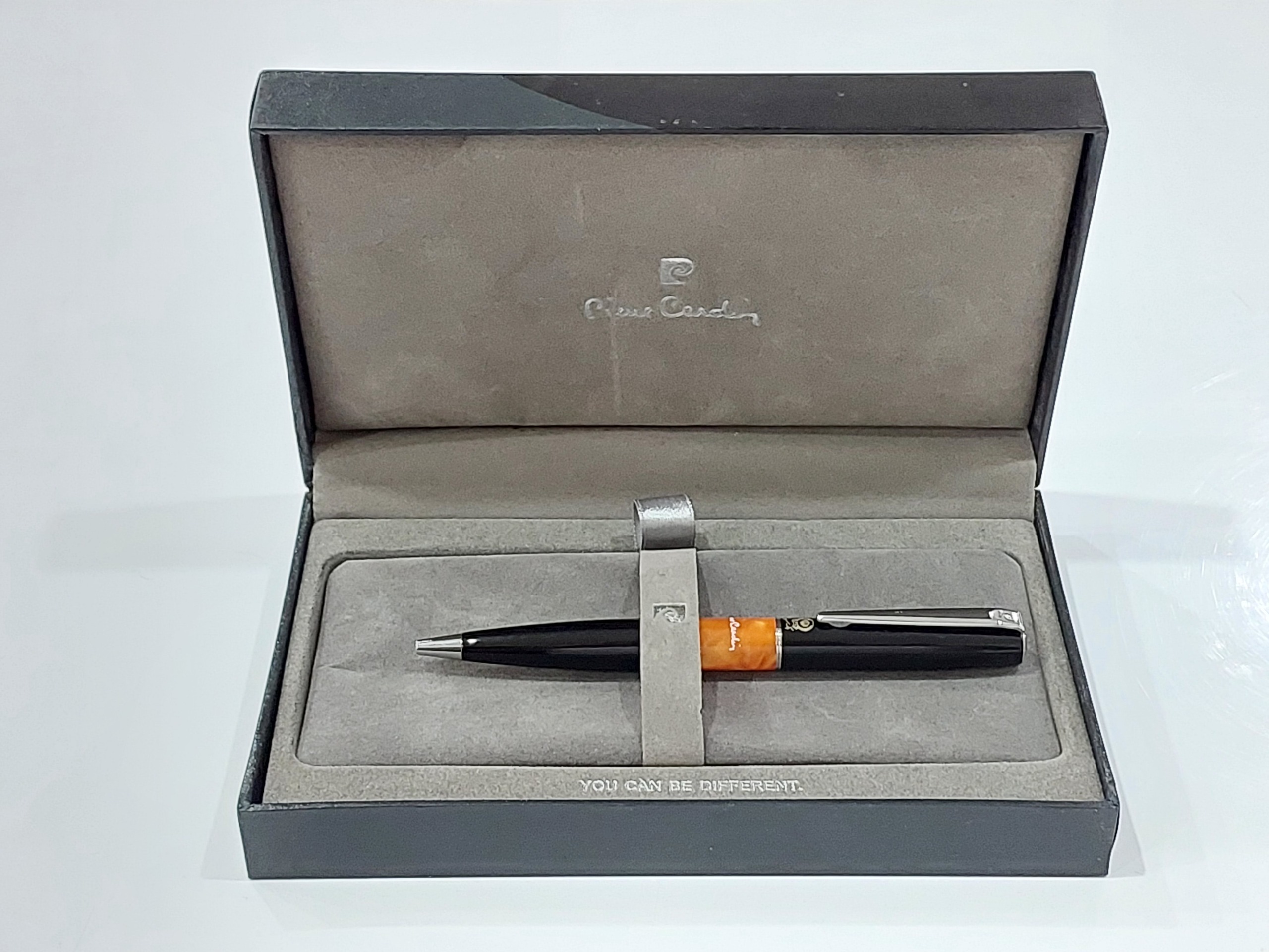 خودکار PIERRE CARDIN مدل LIBRA فرانسوی اصل