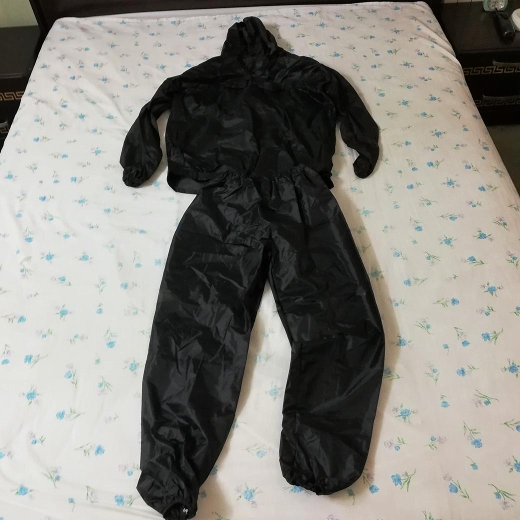 بادگیر شلوار دو تکه ضد آب بدون آستر XL