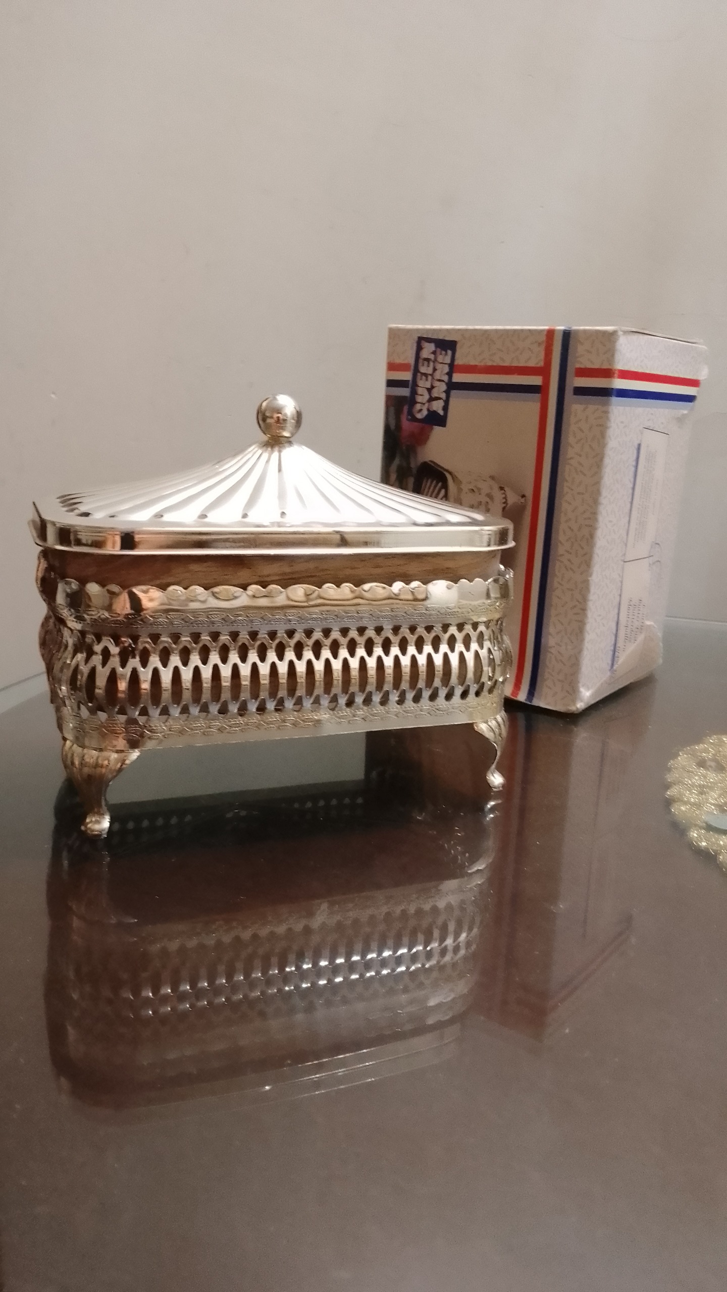 قندان یا نقل خوری سیلور انگلیس با جعبه فابریک