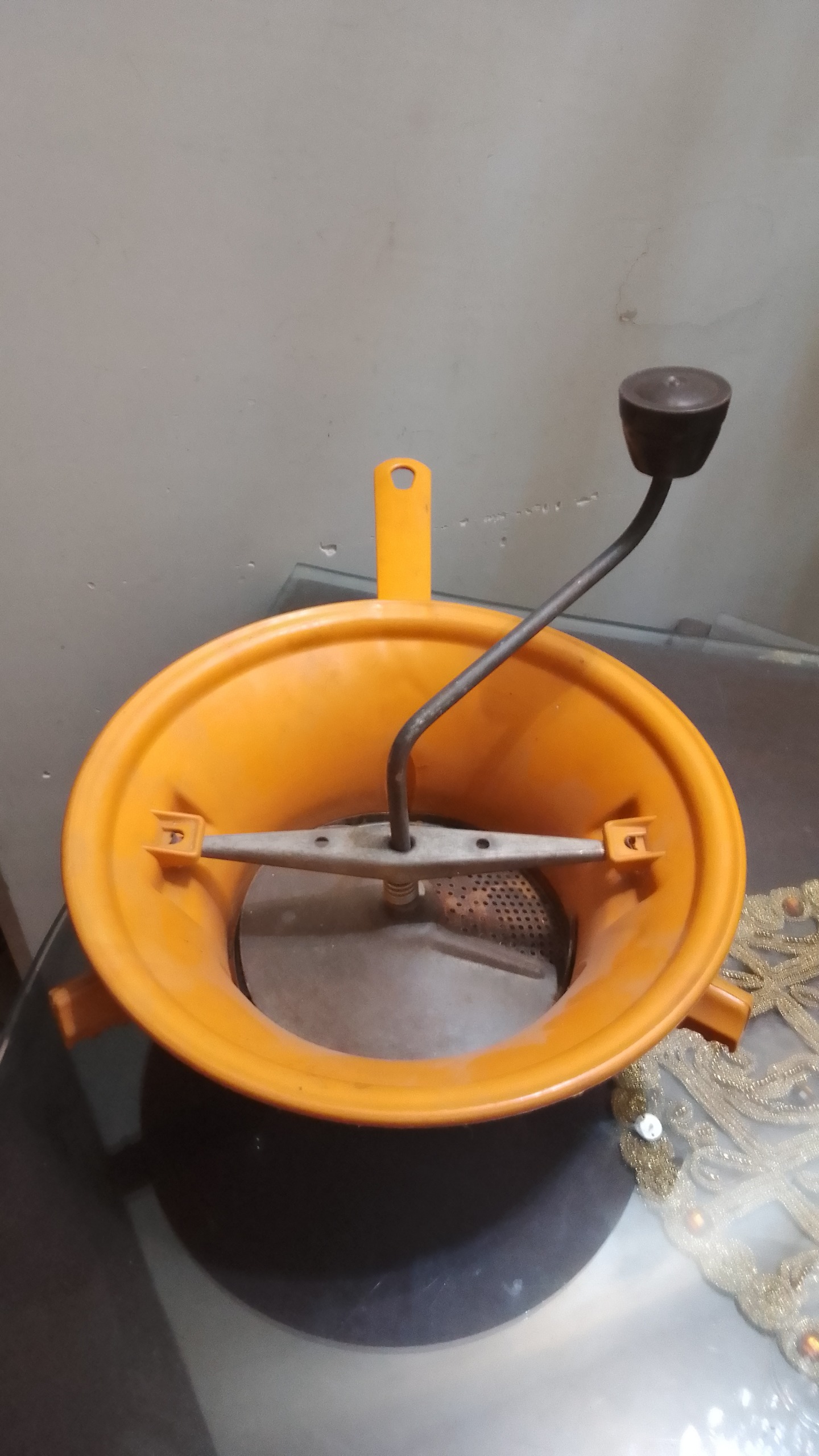 چرخ صافی آبگیر گوجه غوره انگور ساخت فرانسه قدیمی