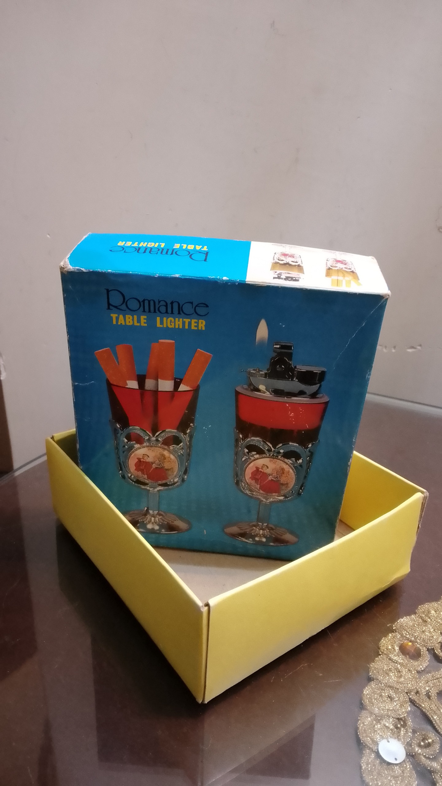 جعبه خالی ژاپنی فندک رومانس قدیمی
