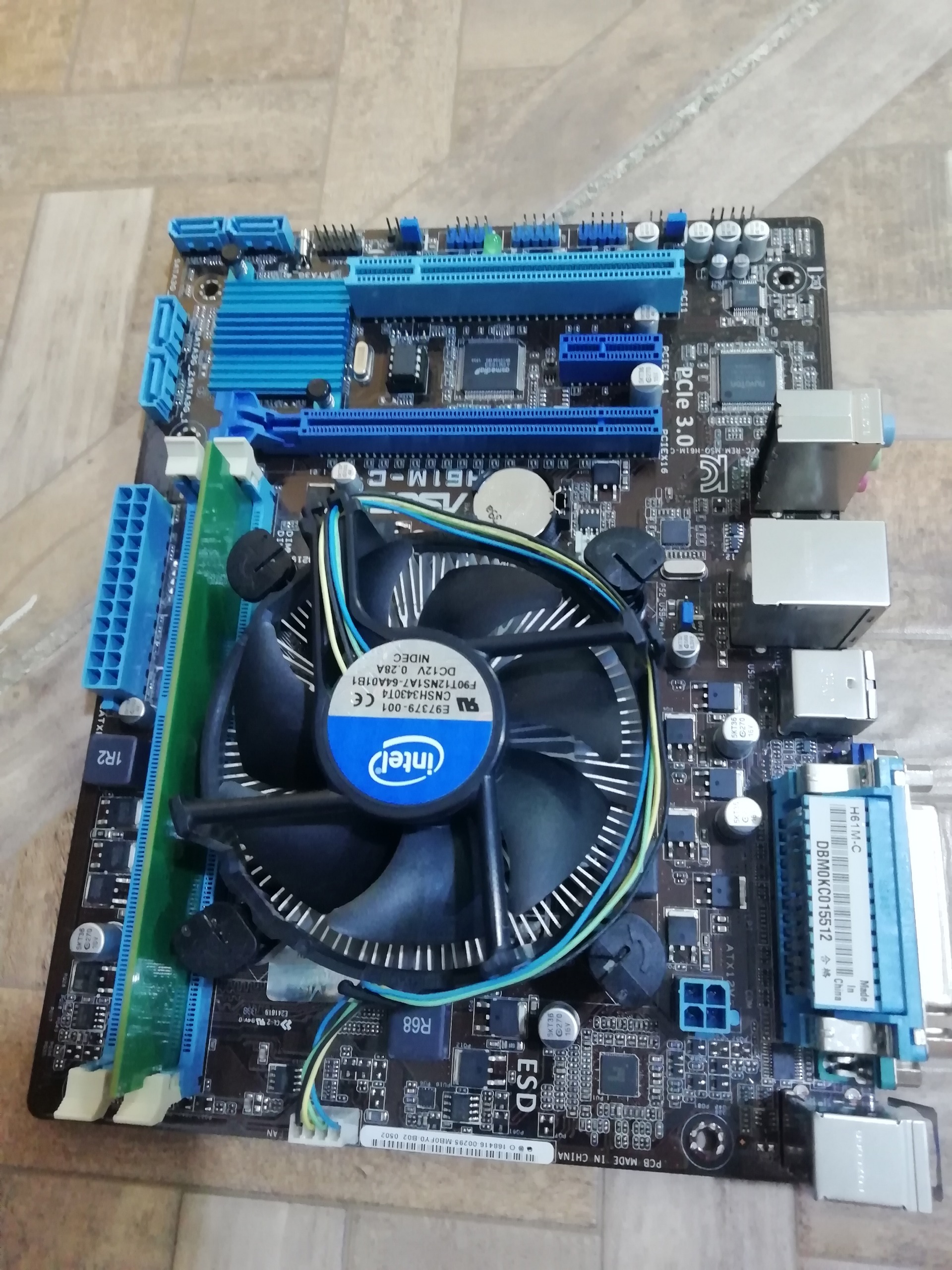 مادر برد ایسوس h61m-c