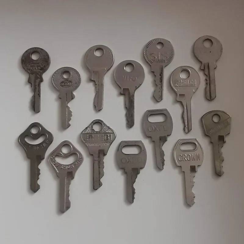 کلیدهای قدیمی و سالم