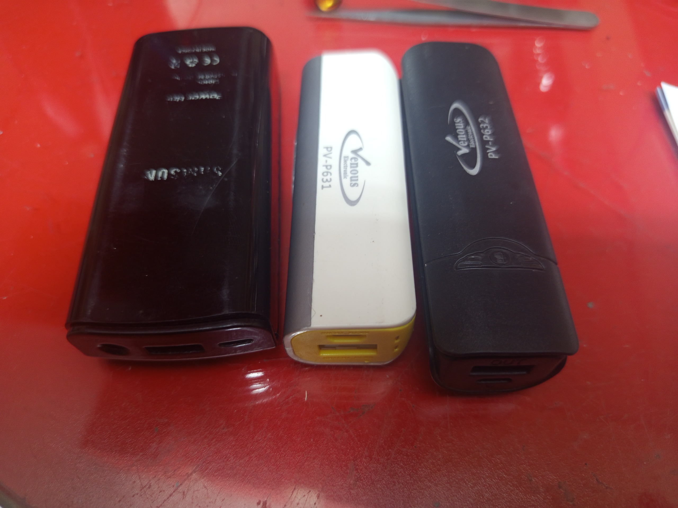 یه عدد قاب پاوربانک بدون برد