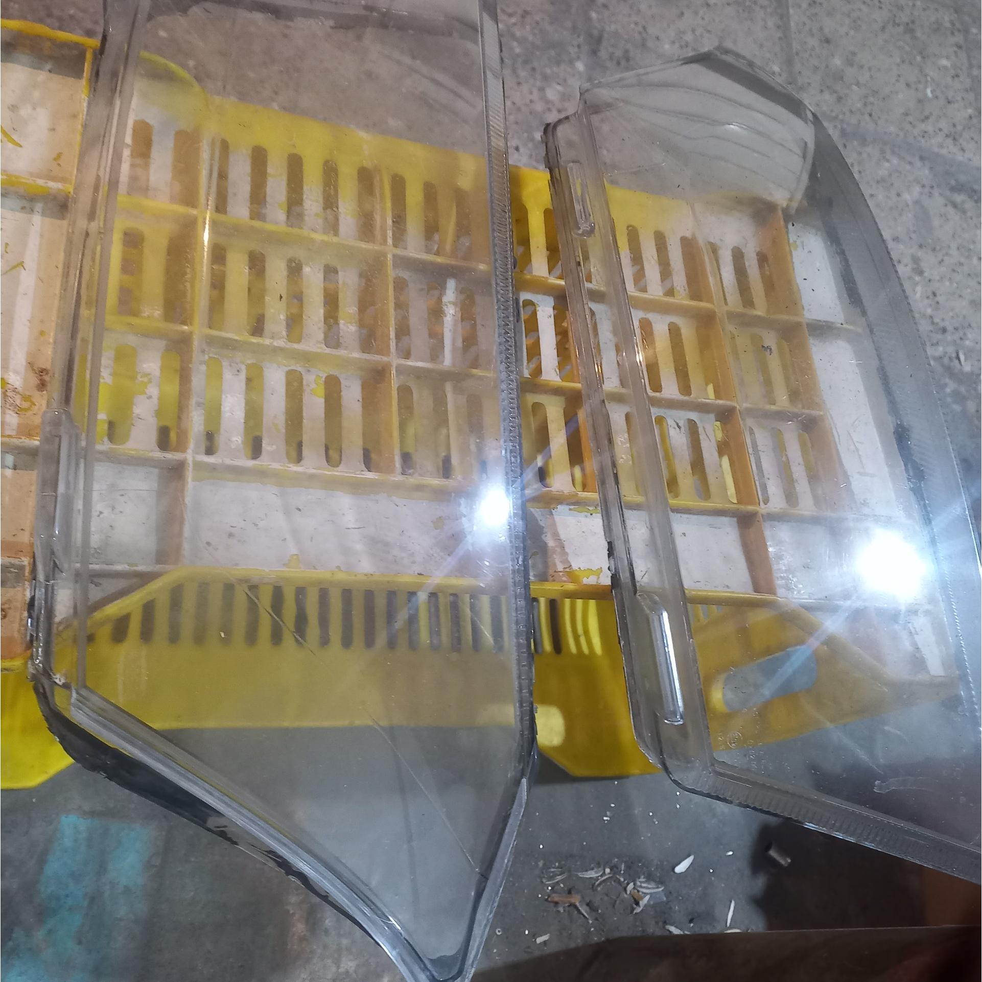 طلق چراغ جلو دنا پلاس