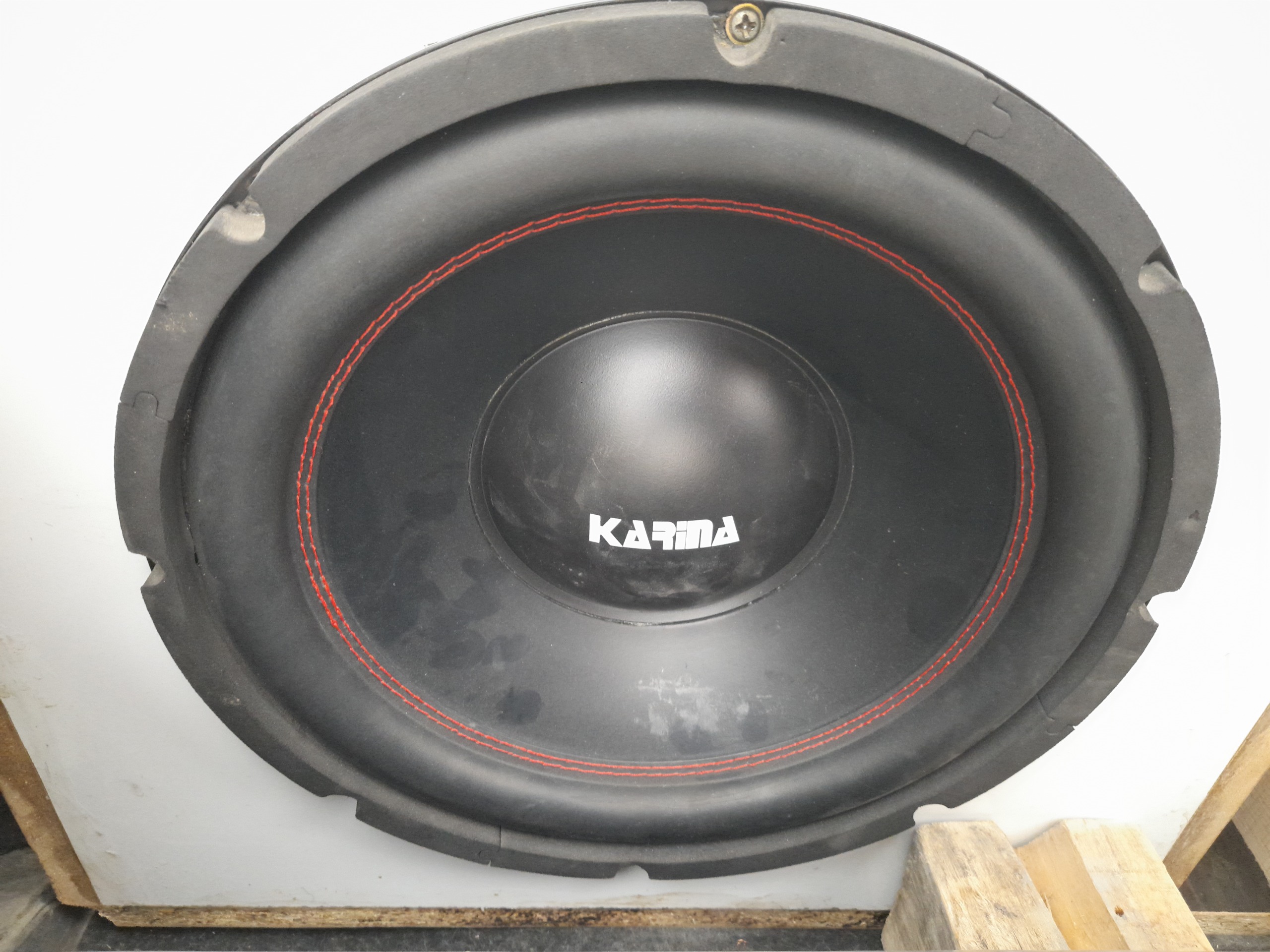 ساب 12 اینچ کارینا سالم بدون دستخوردگی