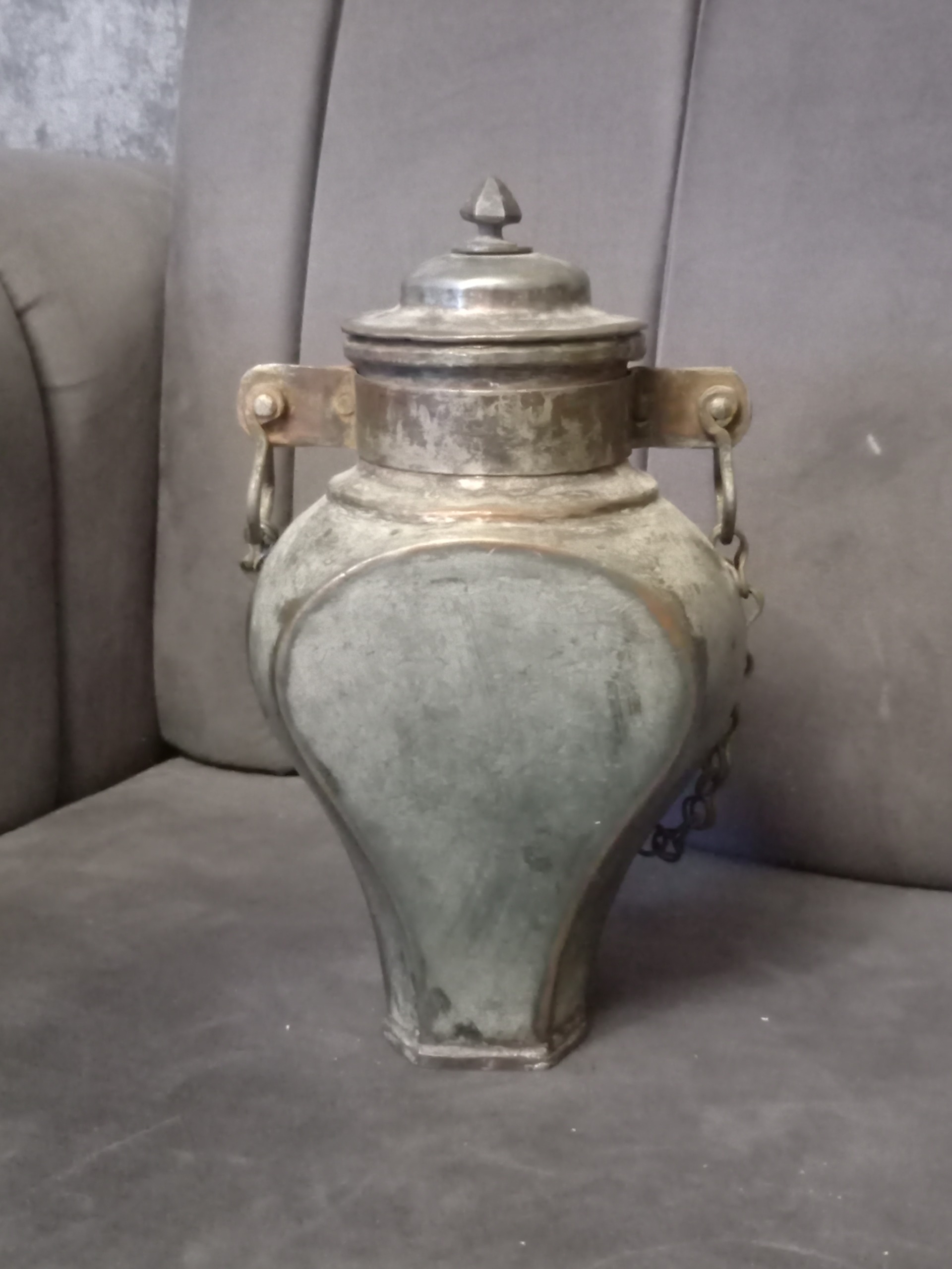 دبه کهنه روغن بسیار ارزشمند وکمیاب