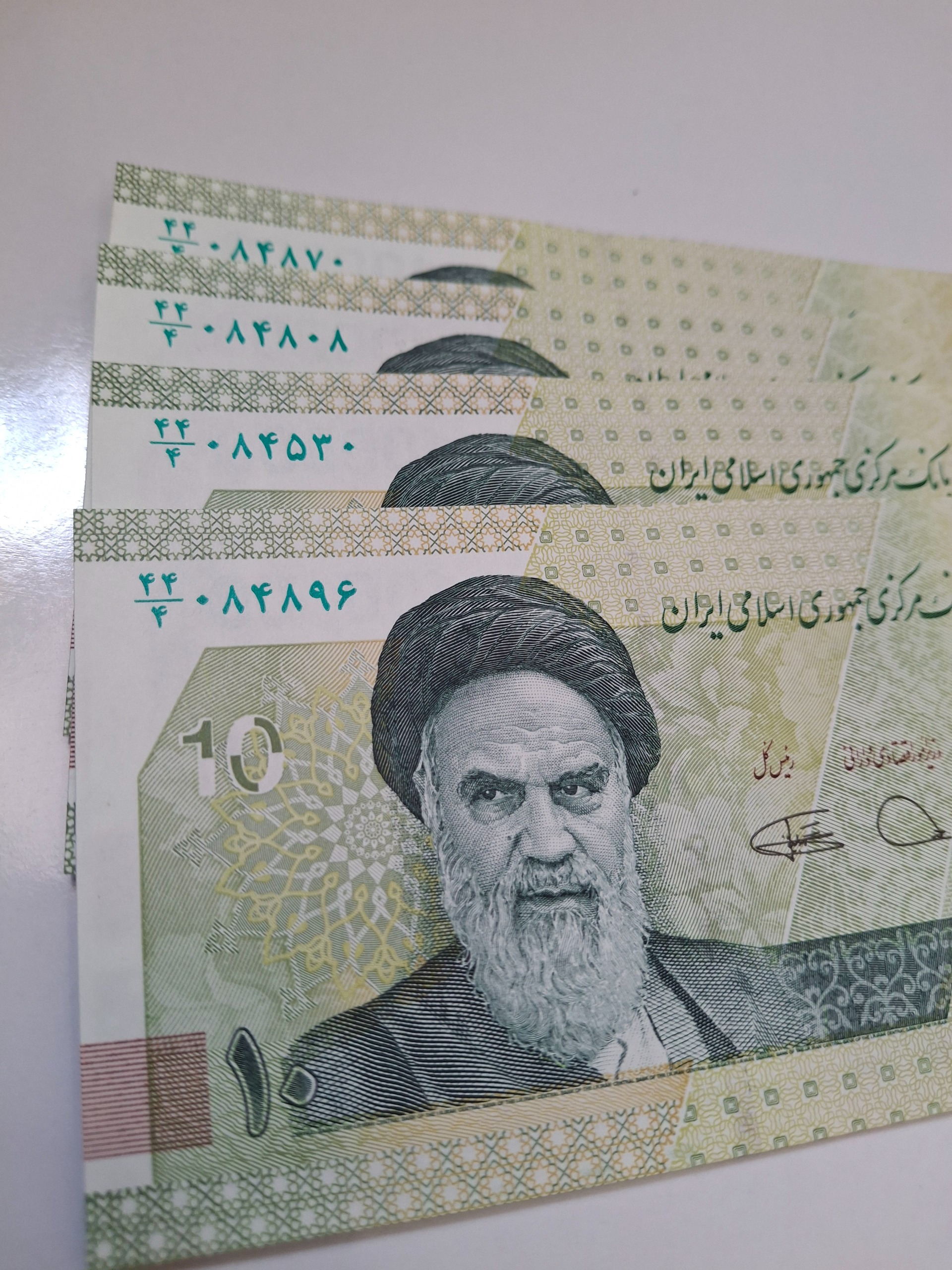 4 تک در جد بانکی کمیجانی