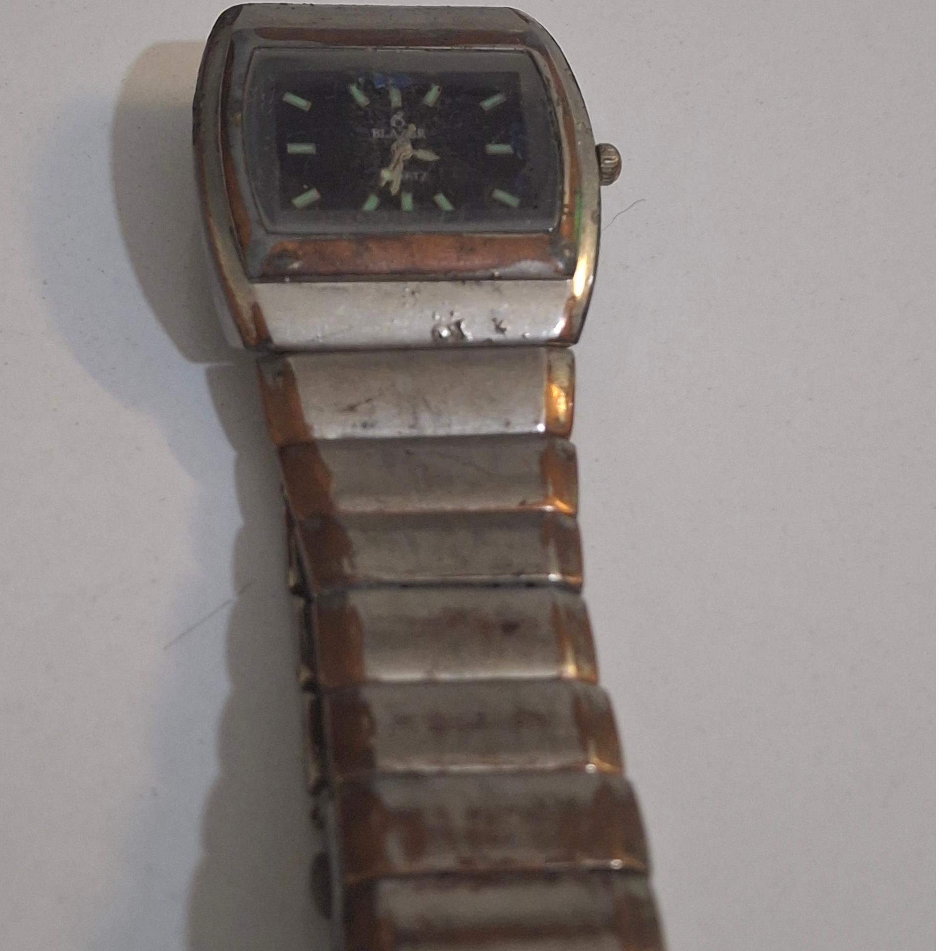 ساعت مچی قدیمی بلیزر