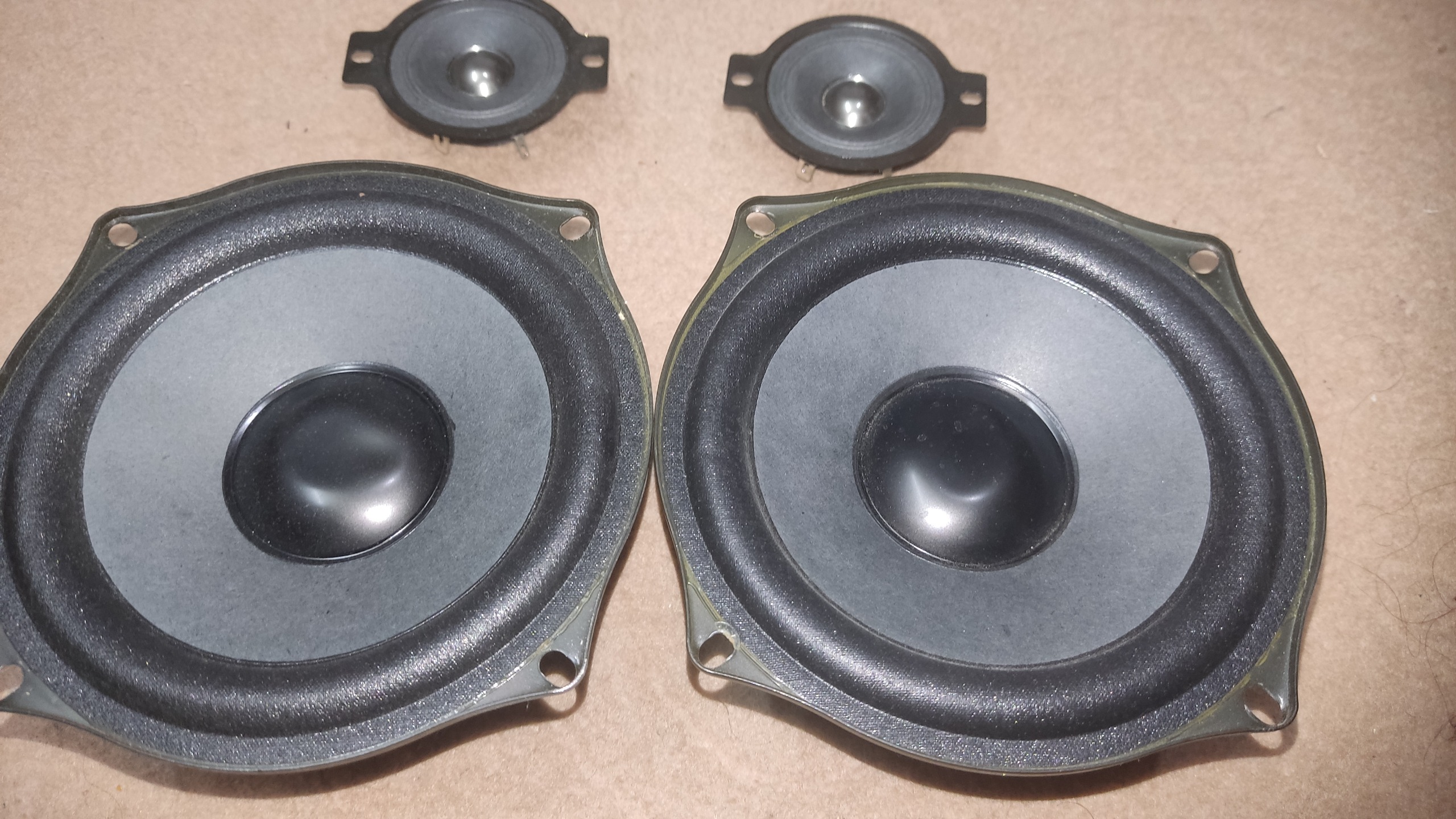 مید بیس و تیوتر jvc