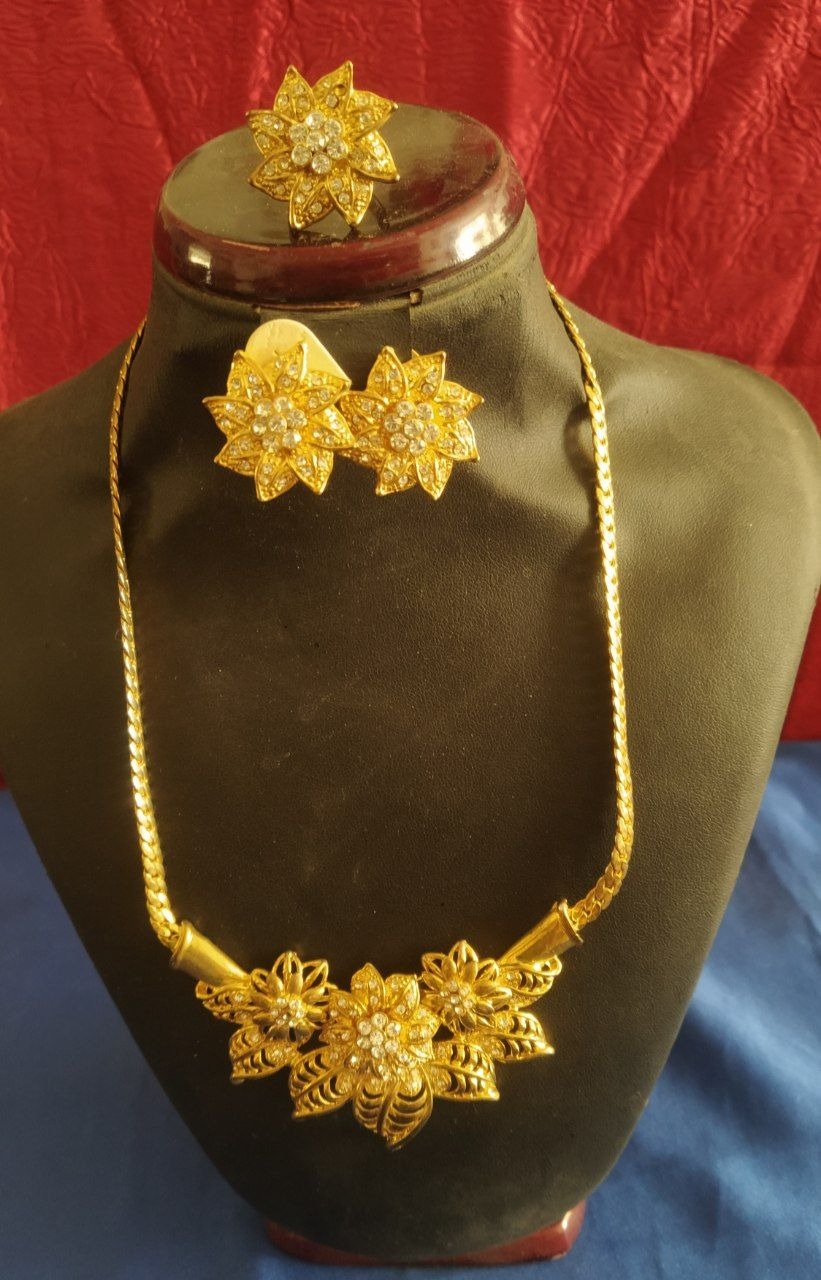 ست زیبای گردنبندوگوشواره وانگشتر