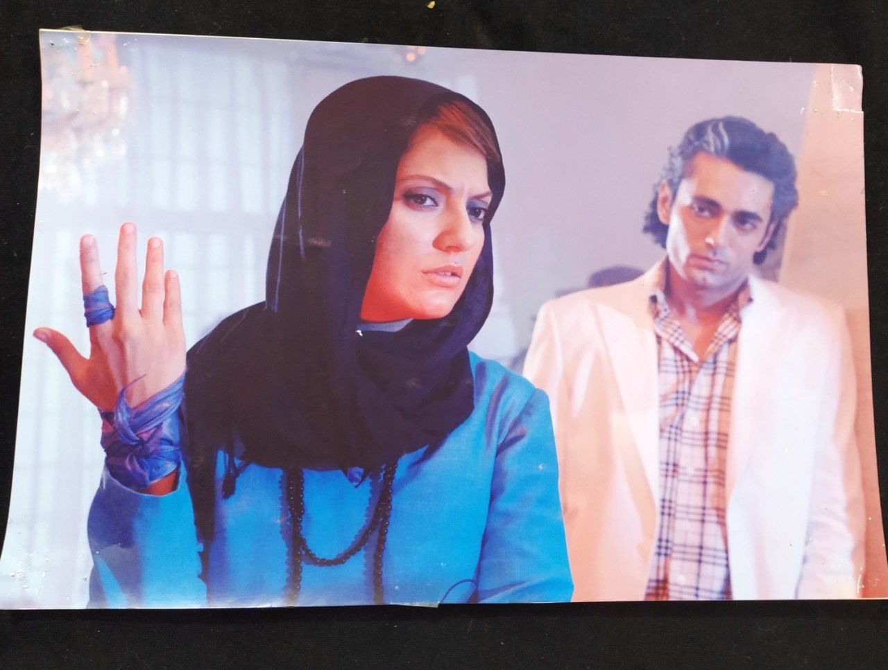 عکس دوربینی اورژینال فیلم سینمایی ویترینی