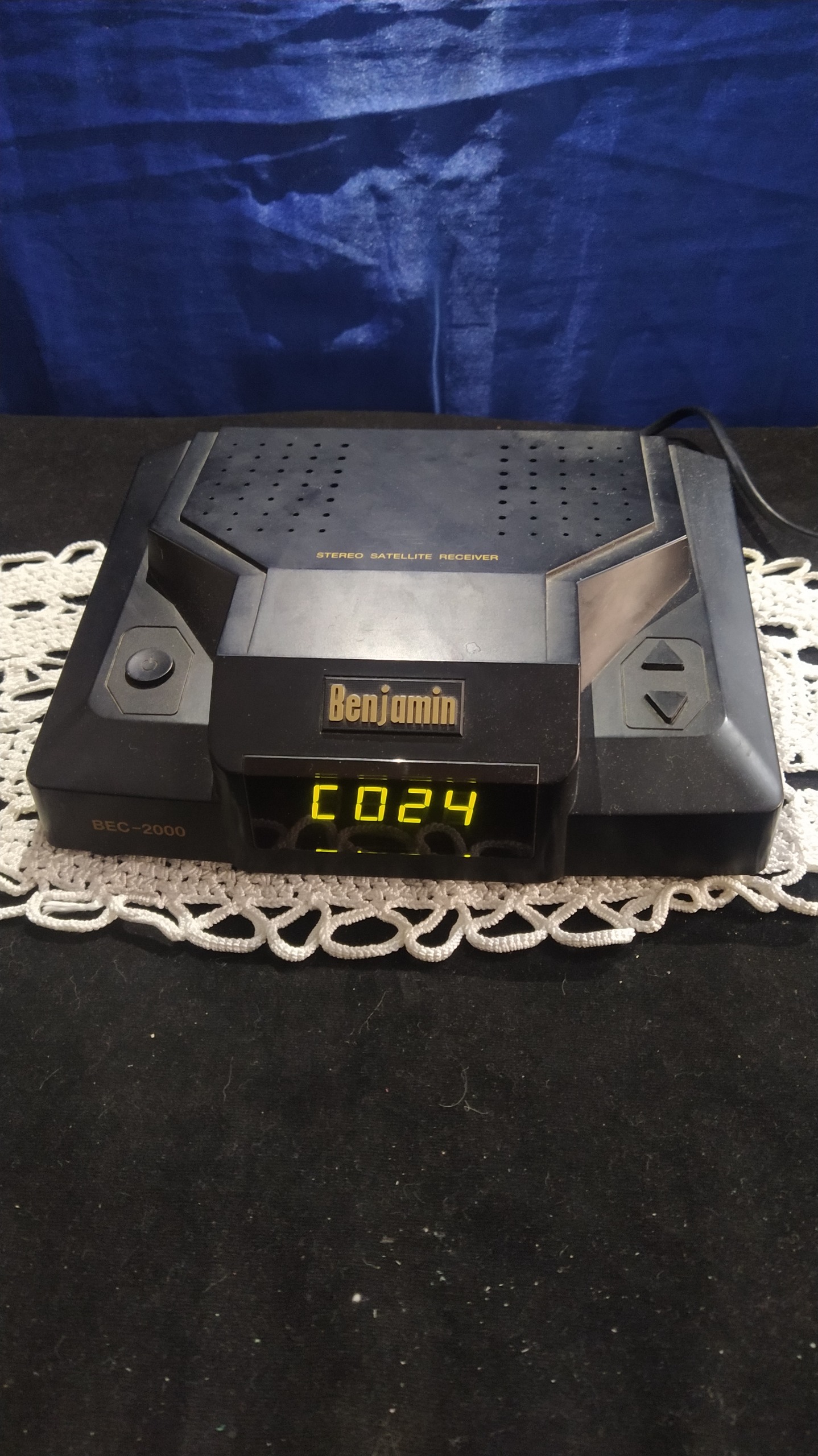 دستگاه گیرنده بدون کنترل