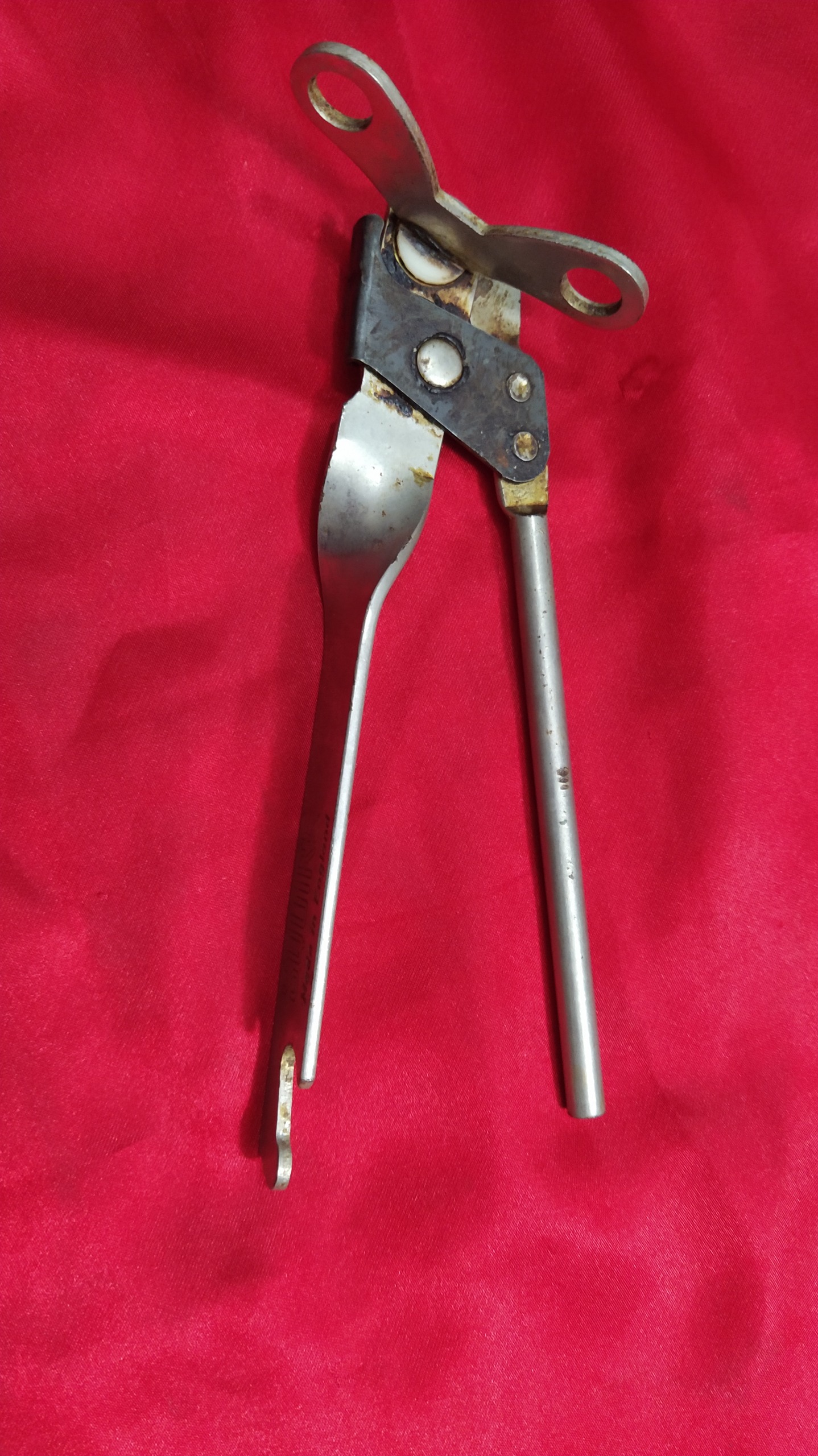 درب بازکن قدیمی کنسروپیچی انگلیسی