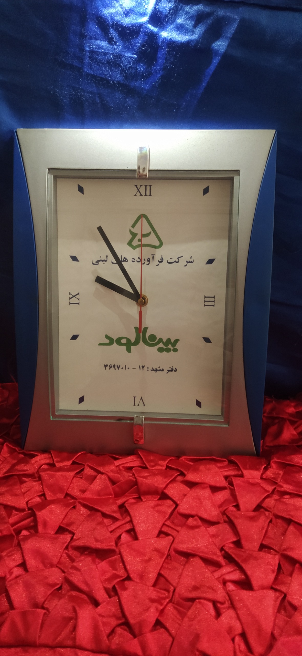 ساعت دیواری تبلیغاتی زیبا وکلیسونی