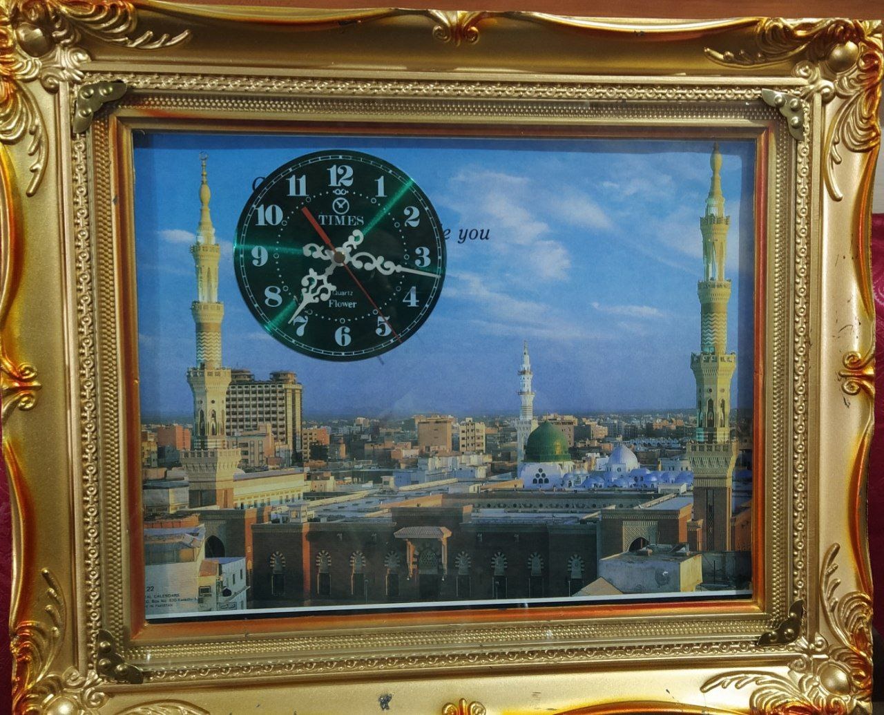 ساعت. دیواری زیبا باطرح حرم پیغمبر