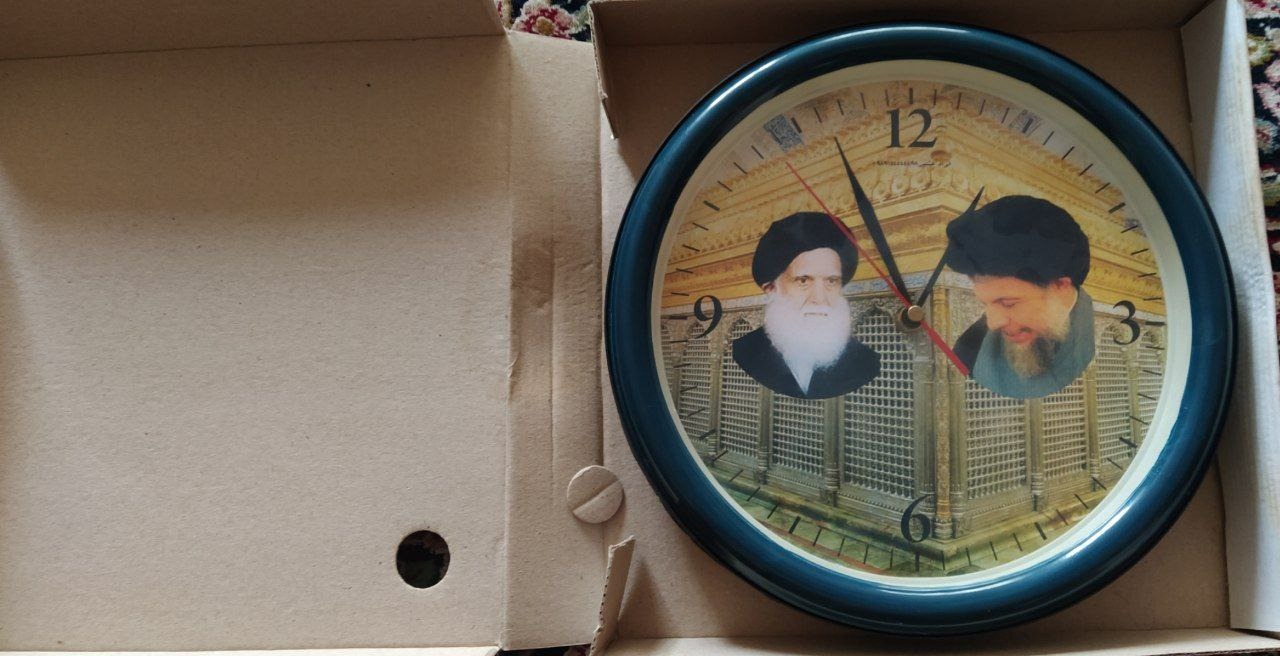 ساعت دیواری اکبند باجعبه