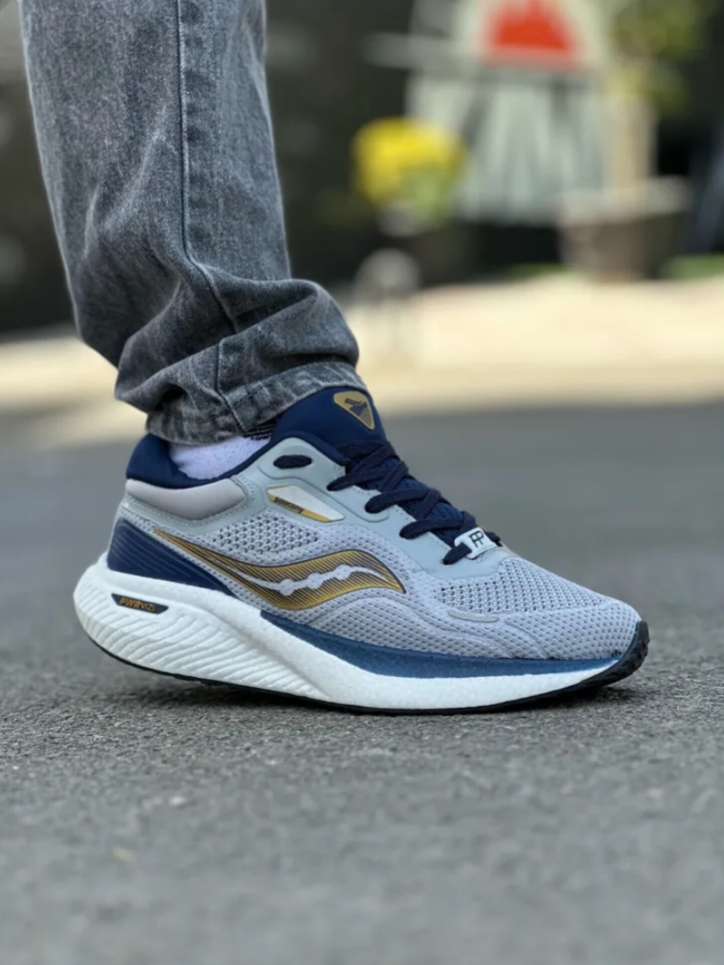 کفش مردانه ساکونی (نرم و راحت)