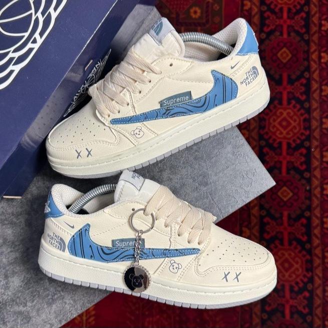 کفش ترویس سوپریم نورس فیس (کیفیت بالا)