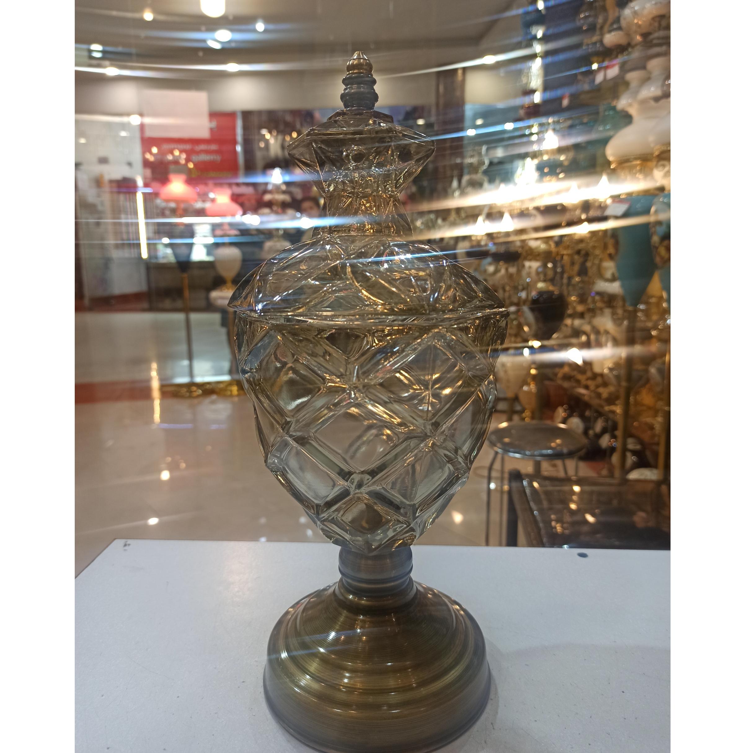 شکلات خوری پایه فلزی