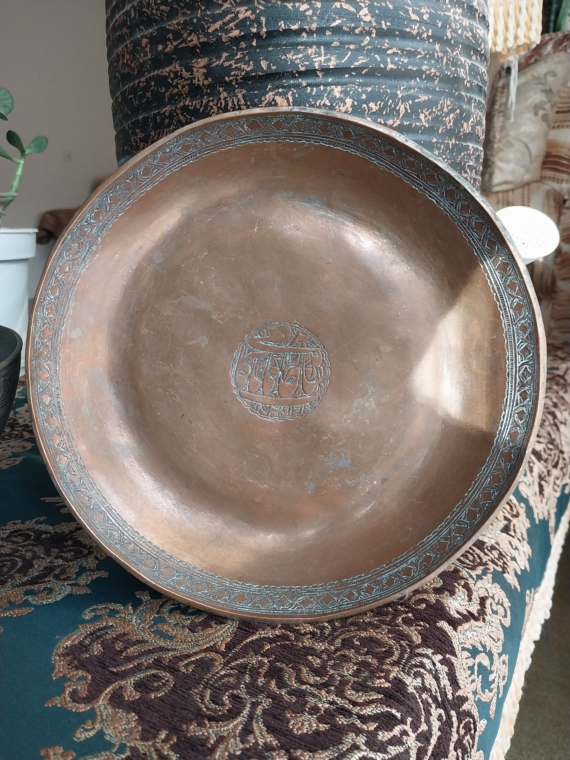 بشقاب مسی قدیمی قلمکاری زیبا