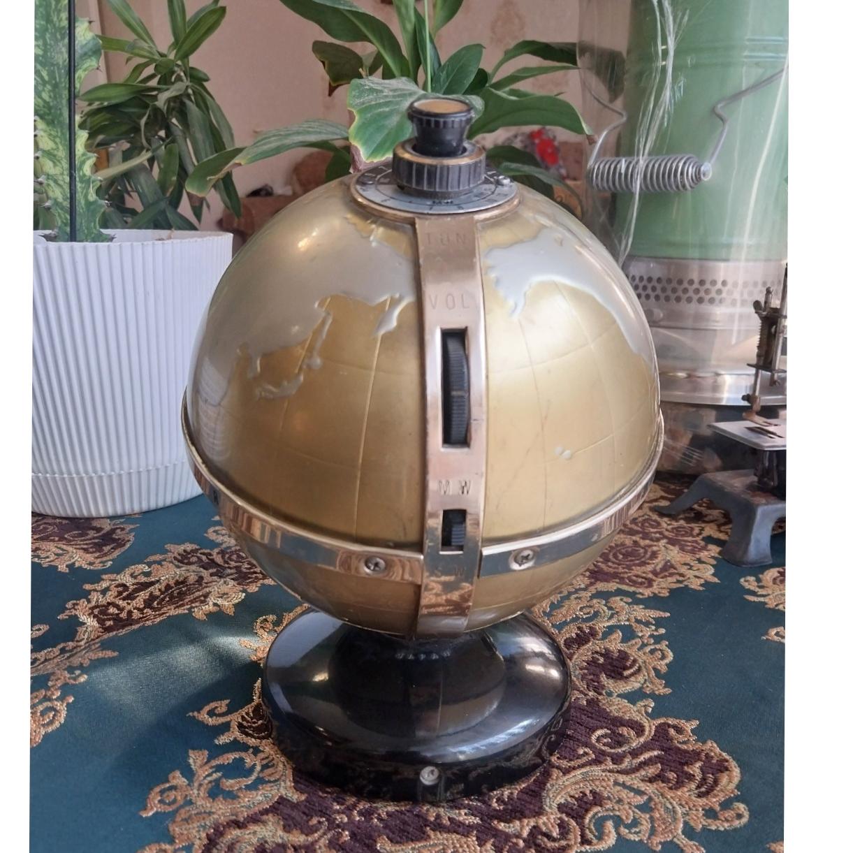 رادیو ژاپنی کلکسیونی و کمیاب مدل کره زمین