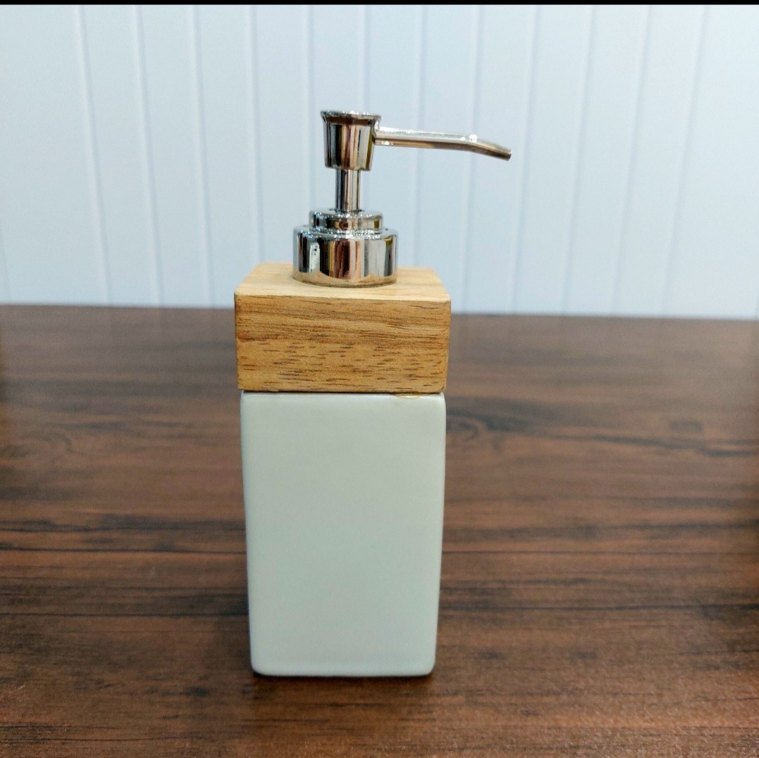 جای مایع ظرف یا دستشوییی