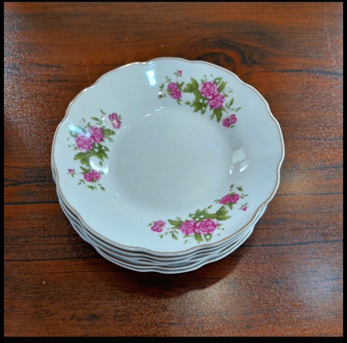 بشقاب فسنجون خوری گل سرخی