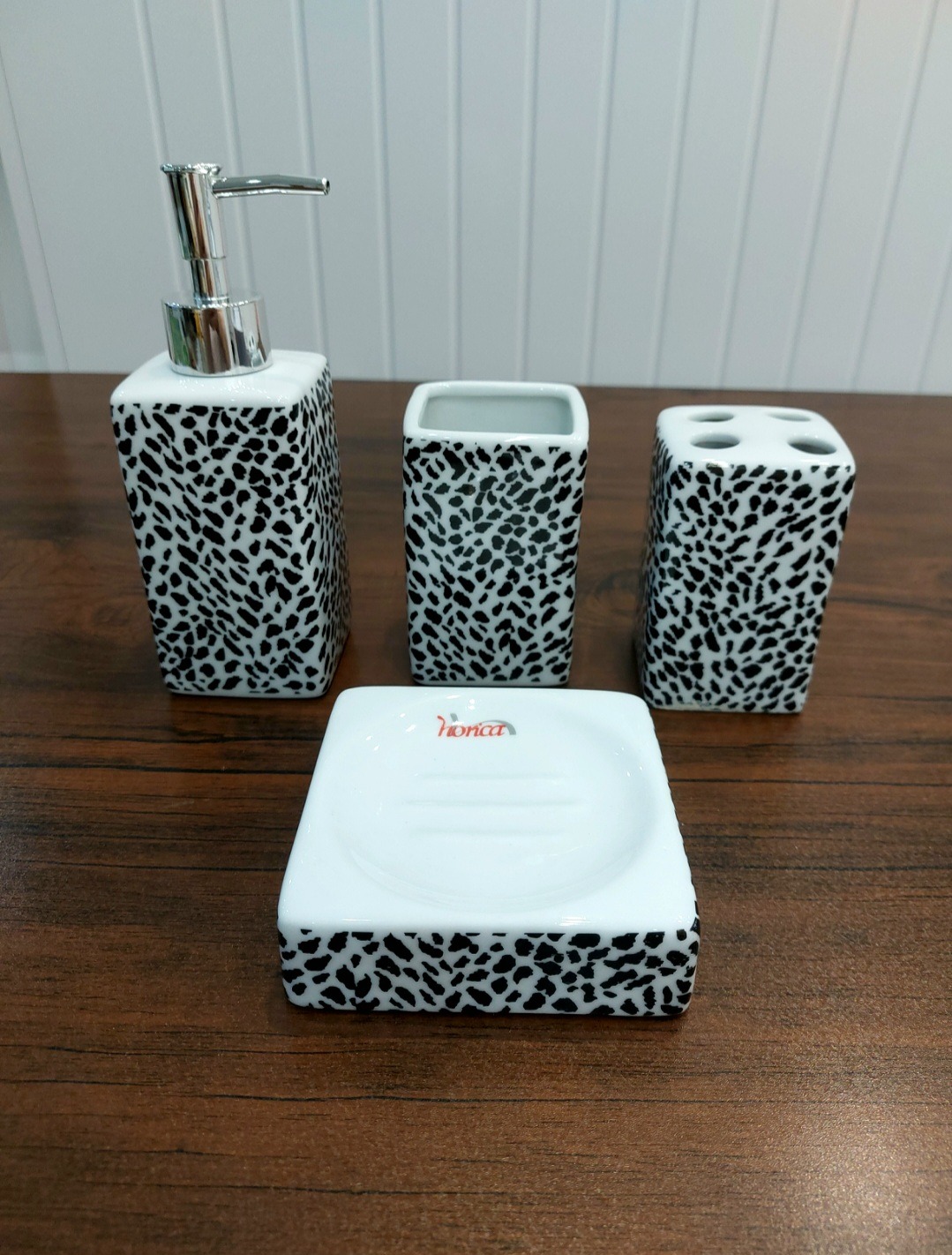 ست چینی سرویس بهداشتی