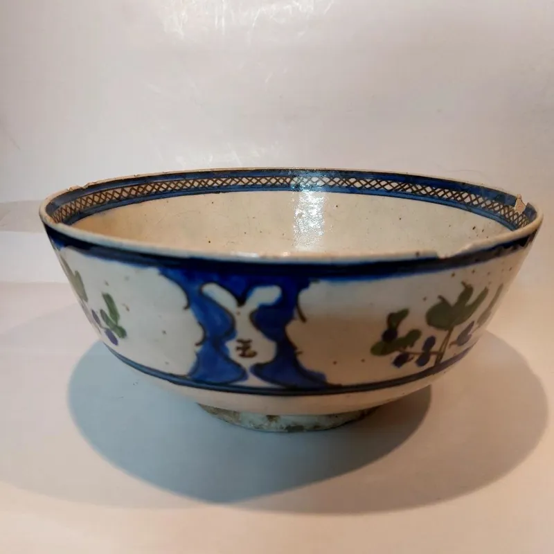 کاسه سفالی قاجاری کعب دار