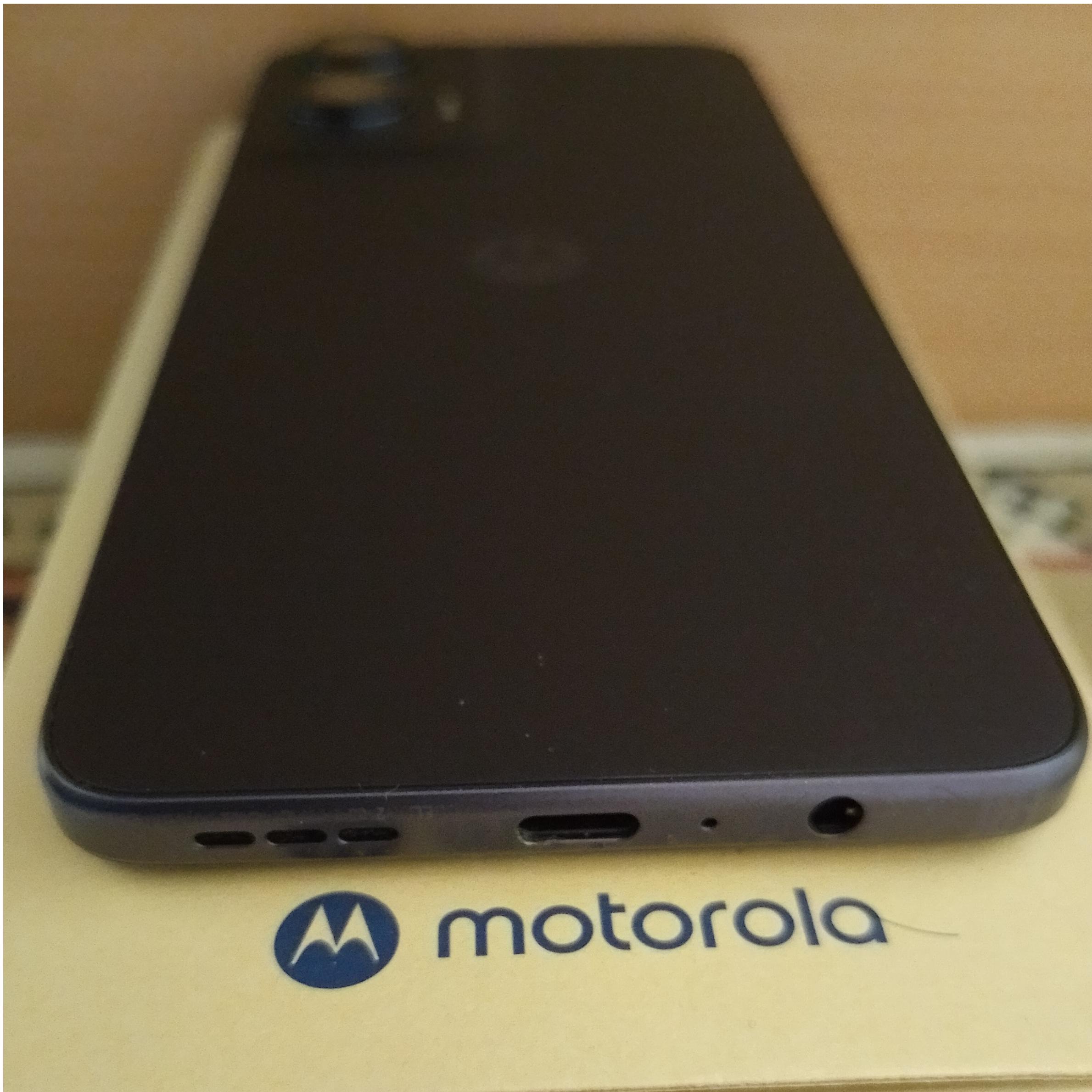گوشی موتورولا Motorola Moto G35