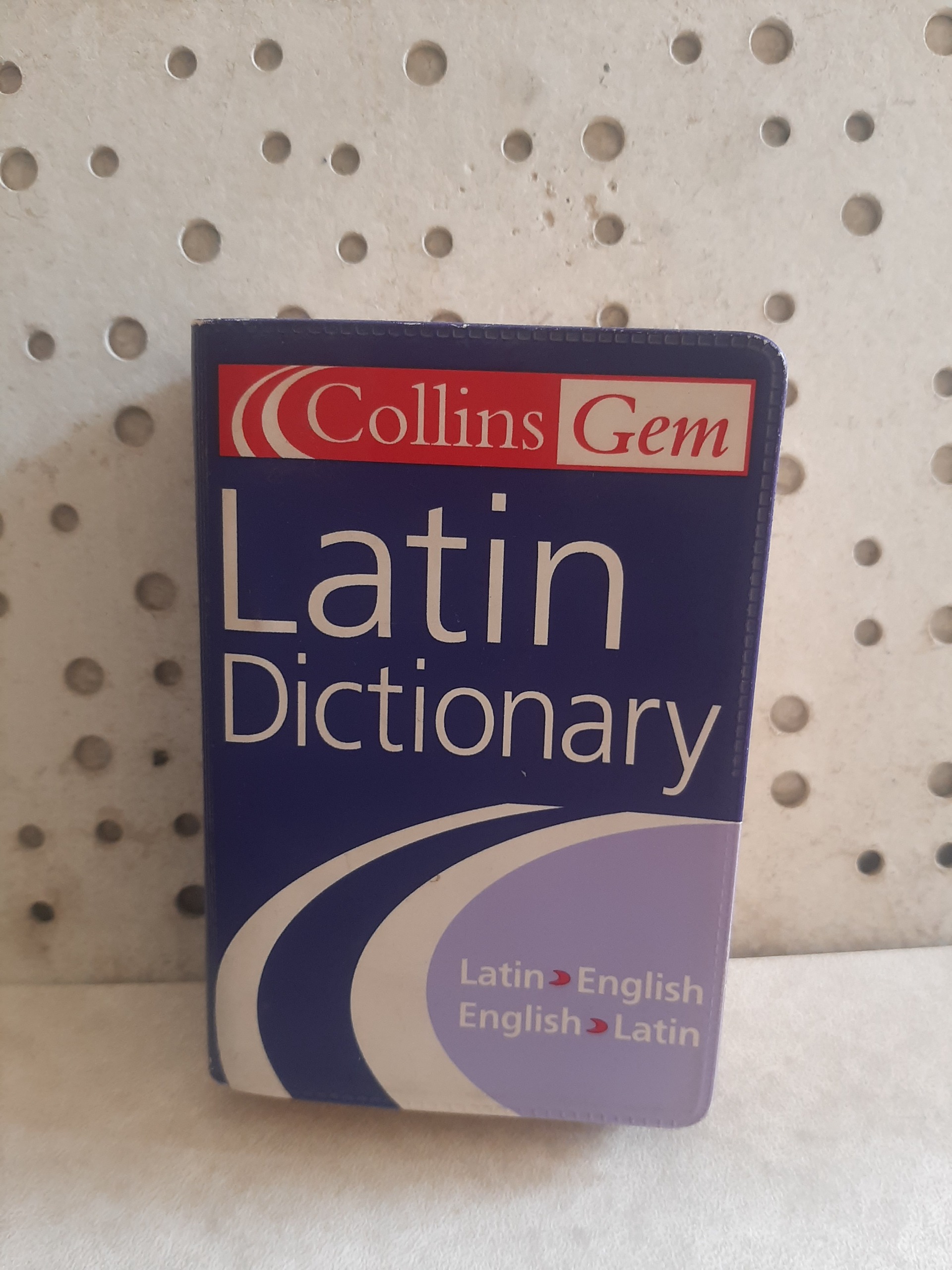 - Latin Dictionary -دیکشنری کوچک لاتین انگلیسی