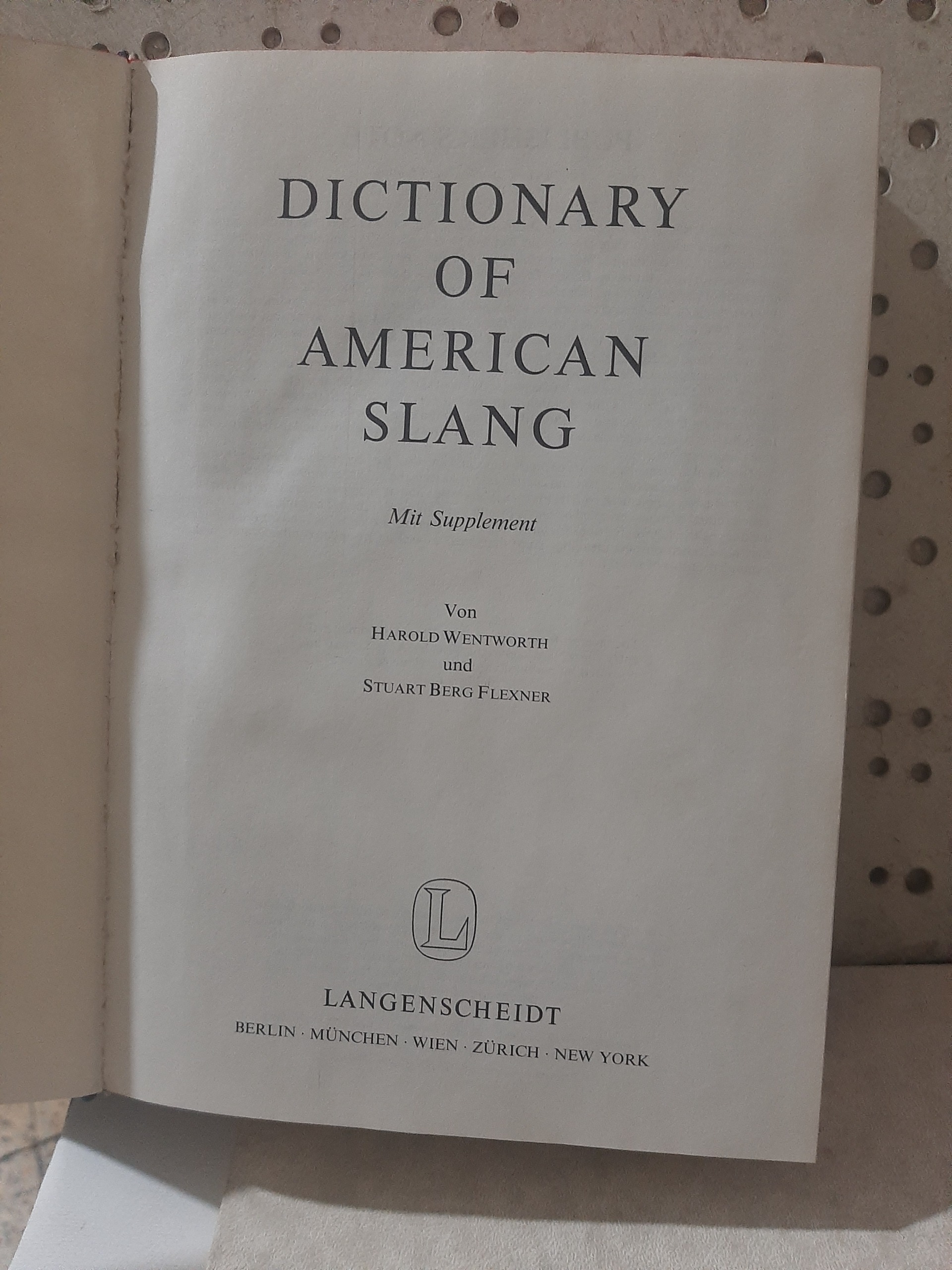 -Dictionary Of American Slang عامیانه انگلیسی
