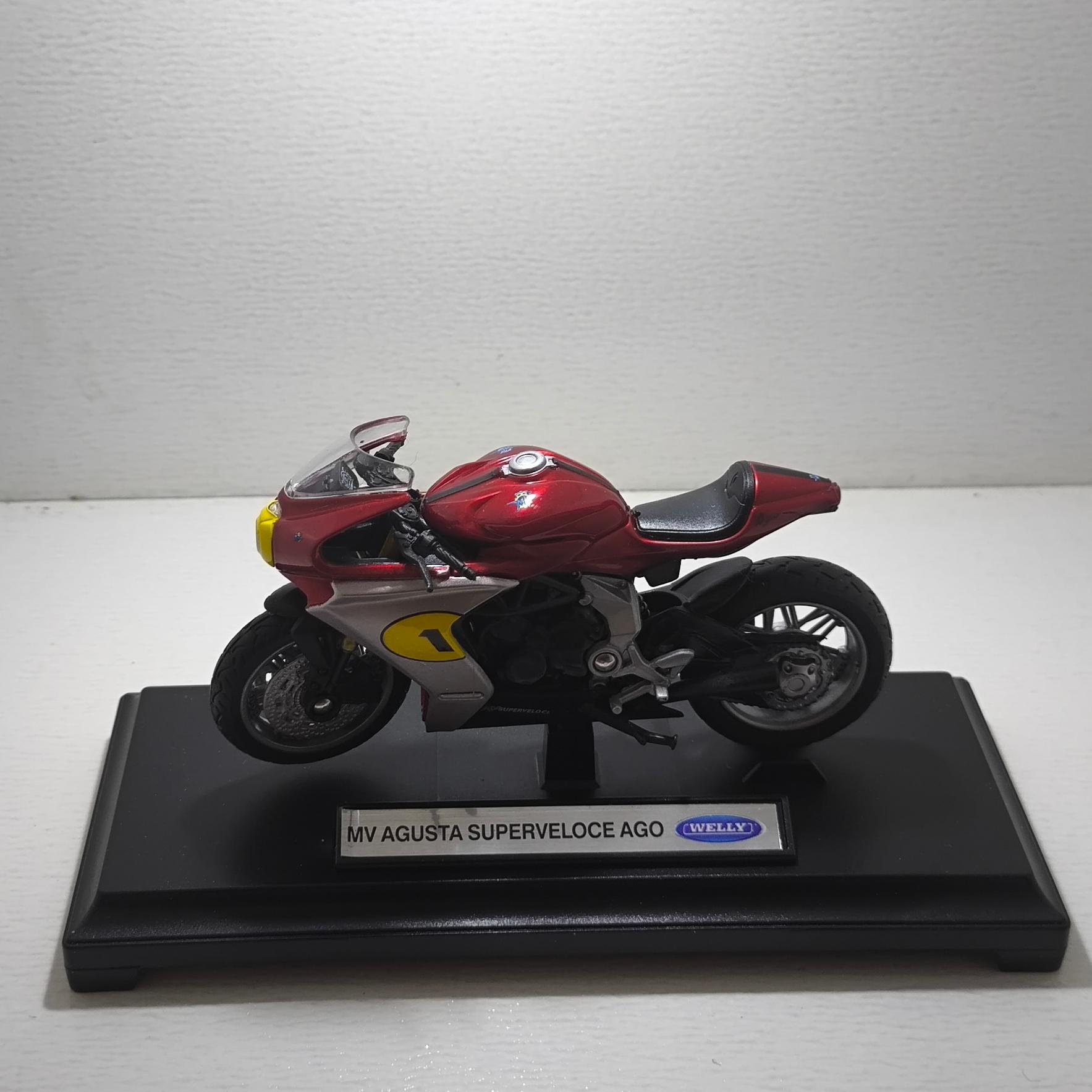 ماکت موتور فلزی آگوستا سوپرلوک رنگ زرشکی