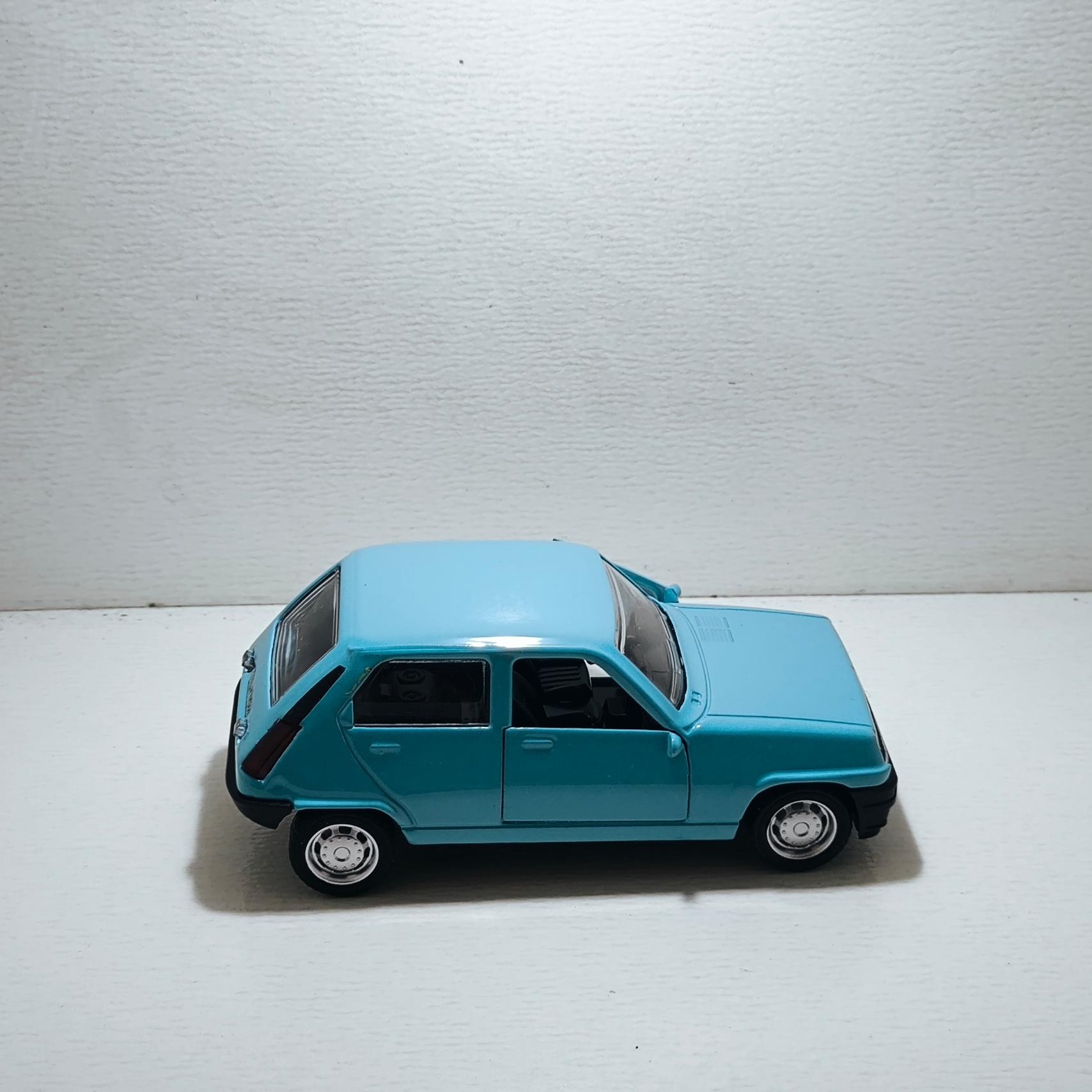 ماکت ماشین فلزی رنو 5 رنگ آبی
