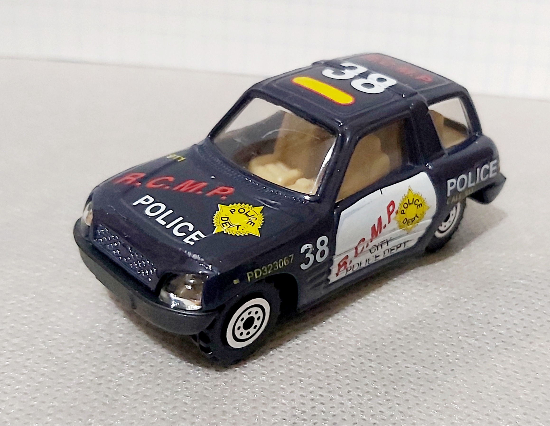 ماکت فلزی جیب پلیس 7الی8سانت