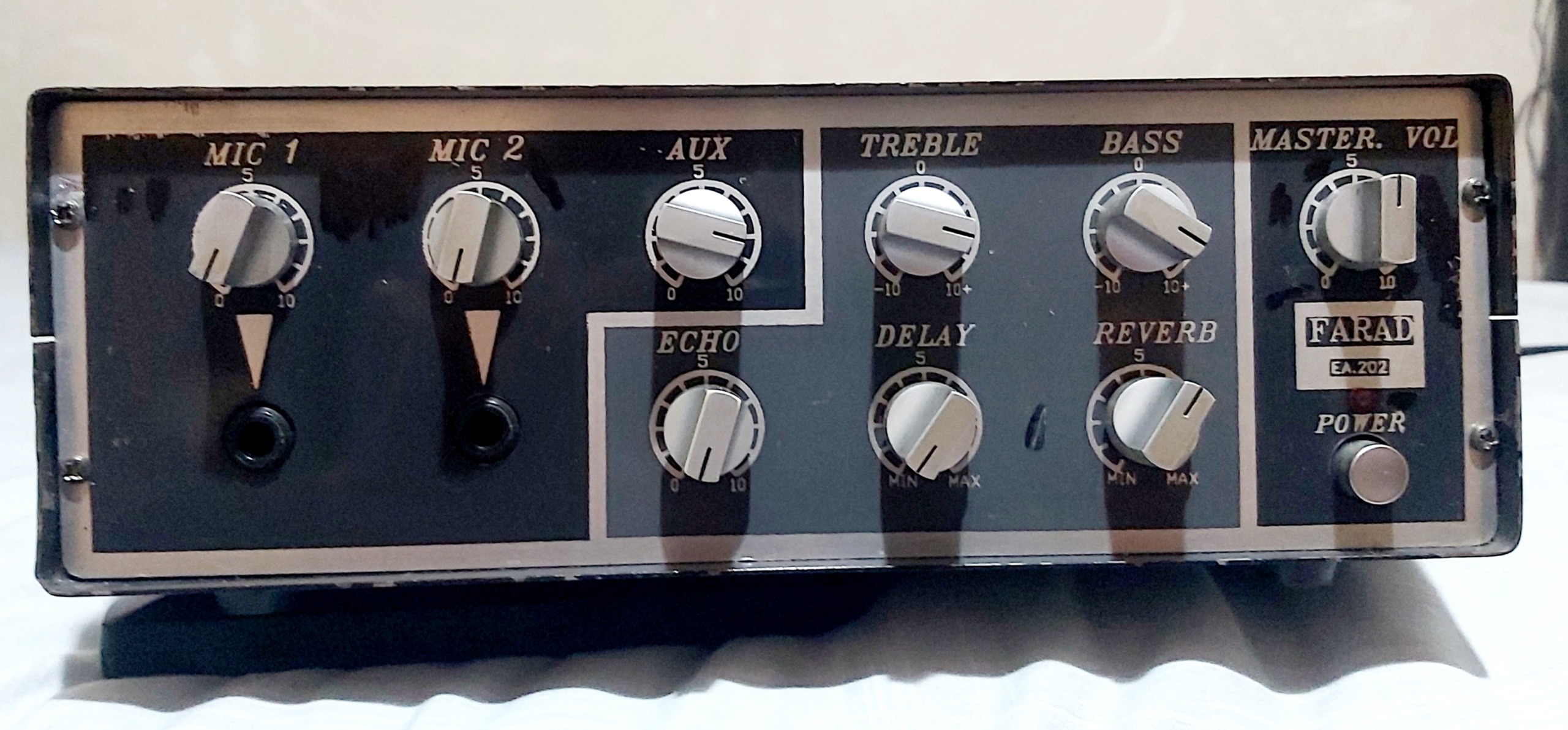 اکو آمپلیفایر فاراد مدل 202