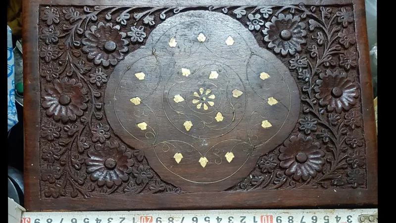 جعبه چوبی هندی منبت کاری شده